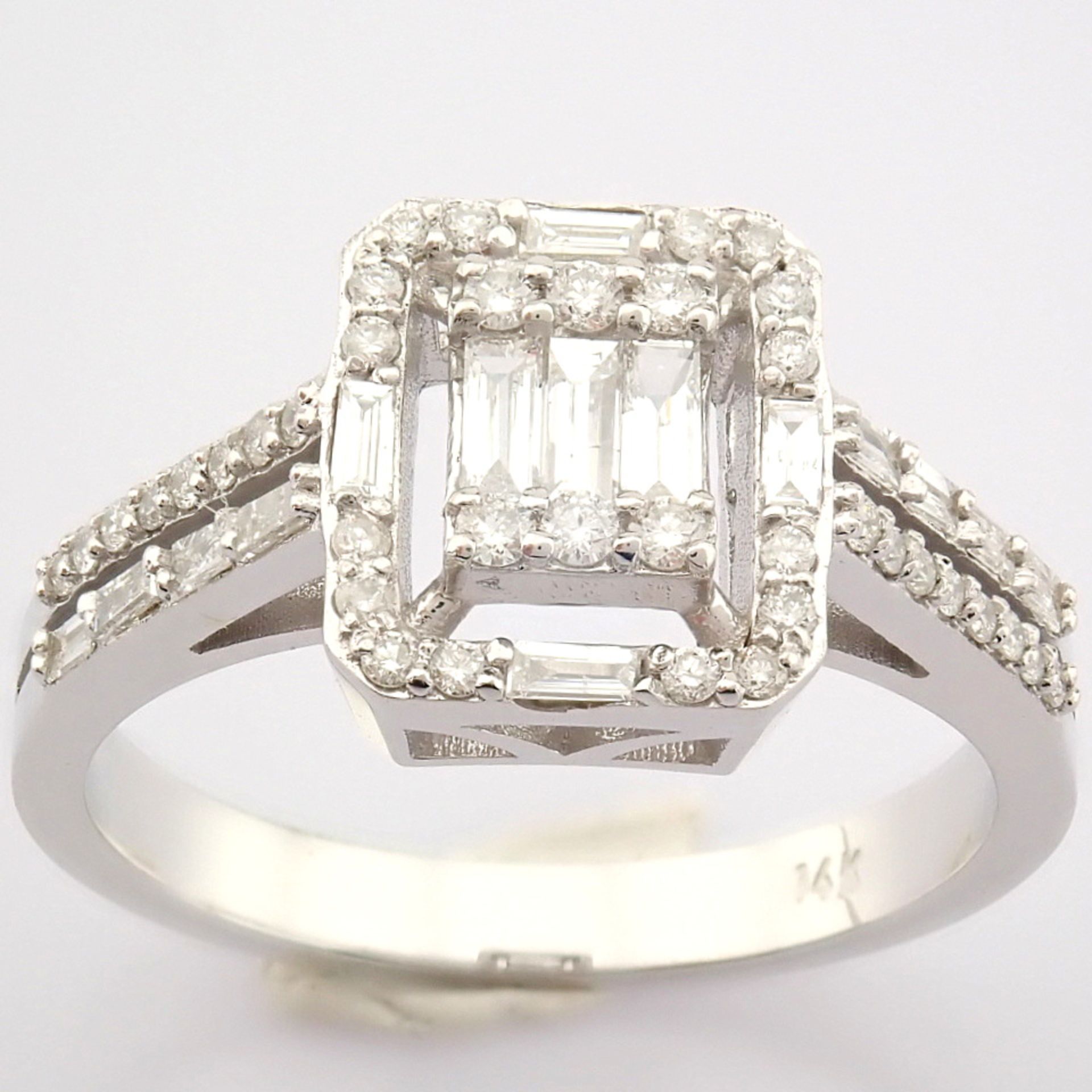 Certificated 14K White Gold Diamond Ring (Total 0.43 ct Stone) - Image 9 of 13