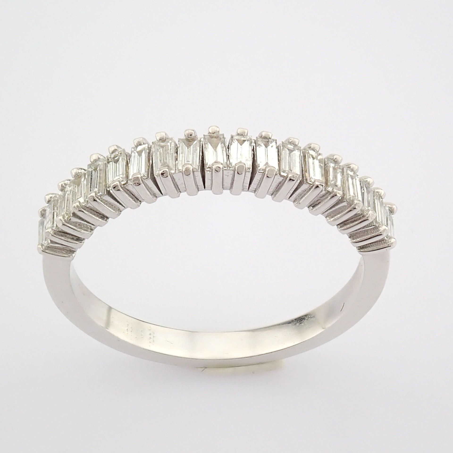 Certificated 14K White Gold Baguette Diamond Ring (Total 0.43 ct Stone) - Image 2 of 8