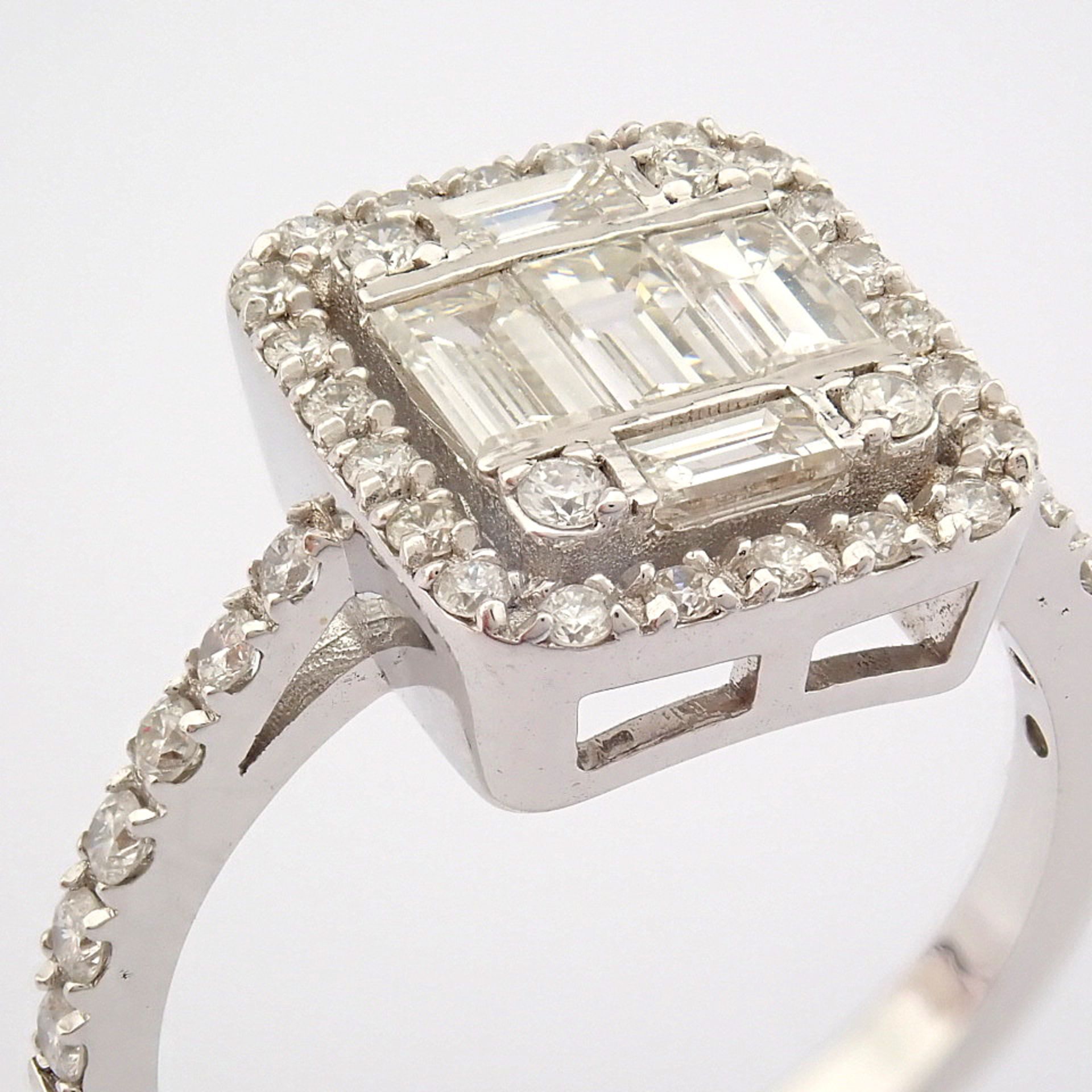 Certificated 14K White Gold Baguette Diamond & Diamond Ring (Total 1.11 ct Stone) - Image 2 of 14