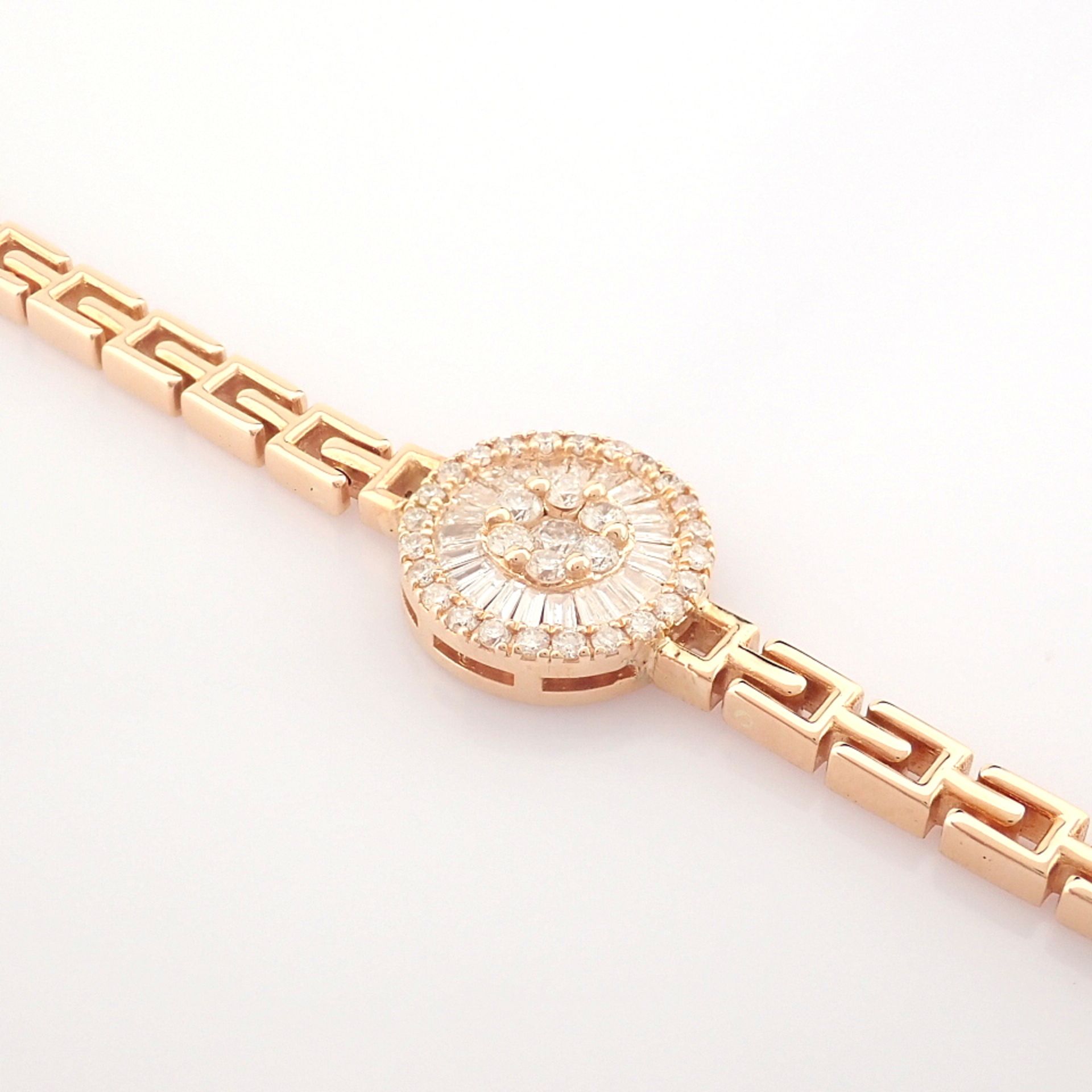 Certificated 14K Rose/Pink Gold Diamond & Baguette Diamond Bracelet (Total 0.52 ct Stone) - Image 6 of 8