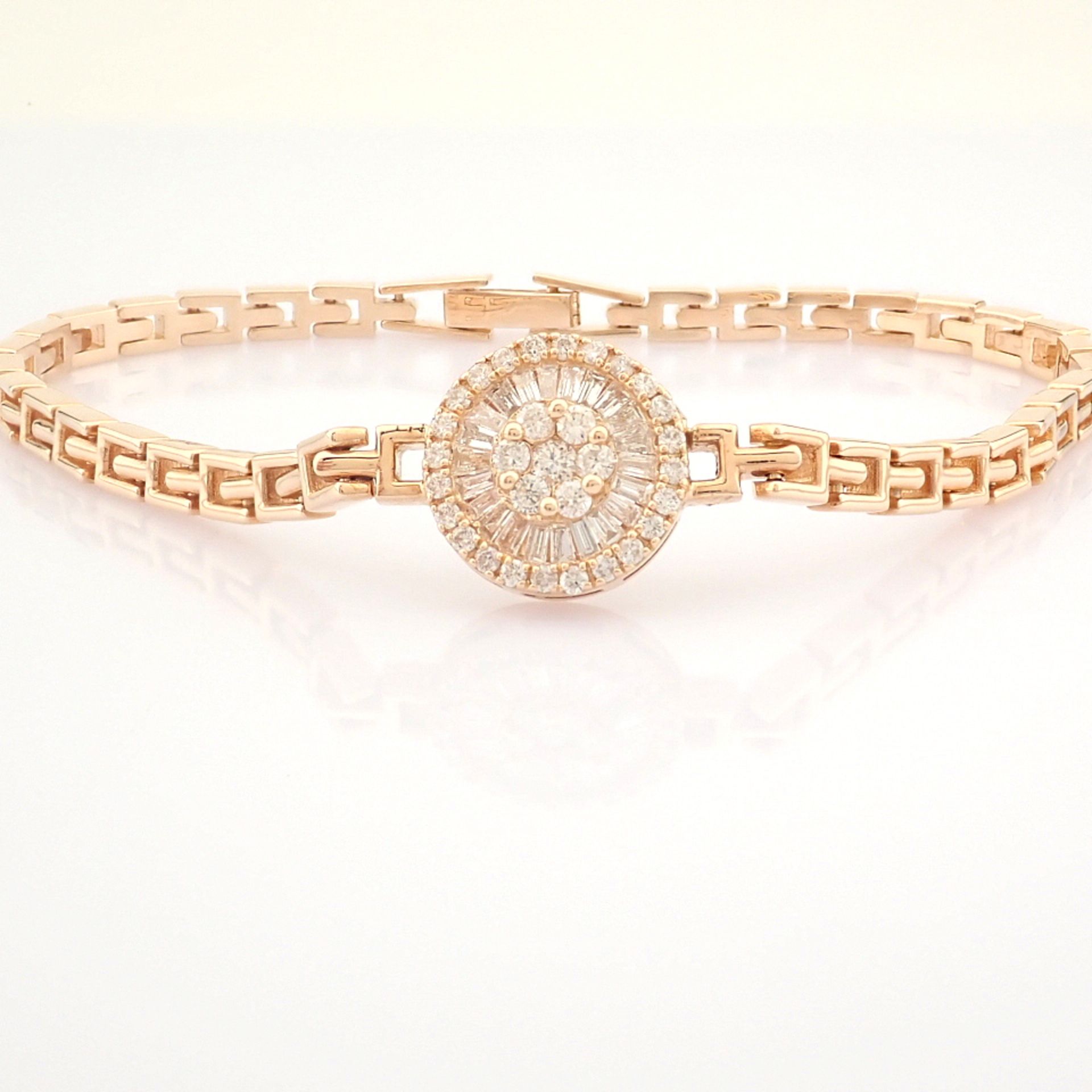 Certificated 14K Rose/Pink Gold Diamond & Baguette Diamond Bracelet (Total 0.52 ct Stone)