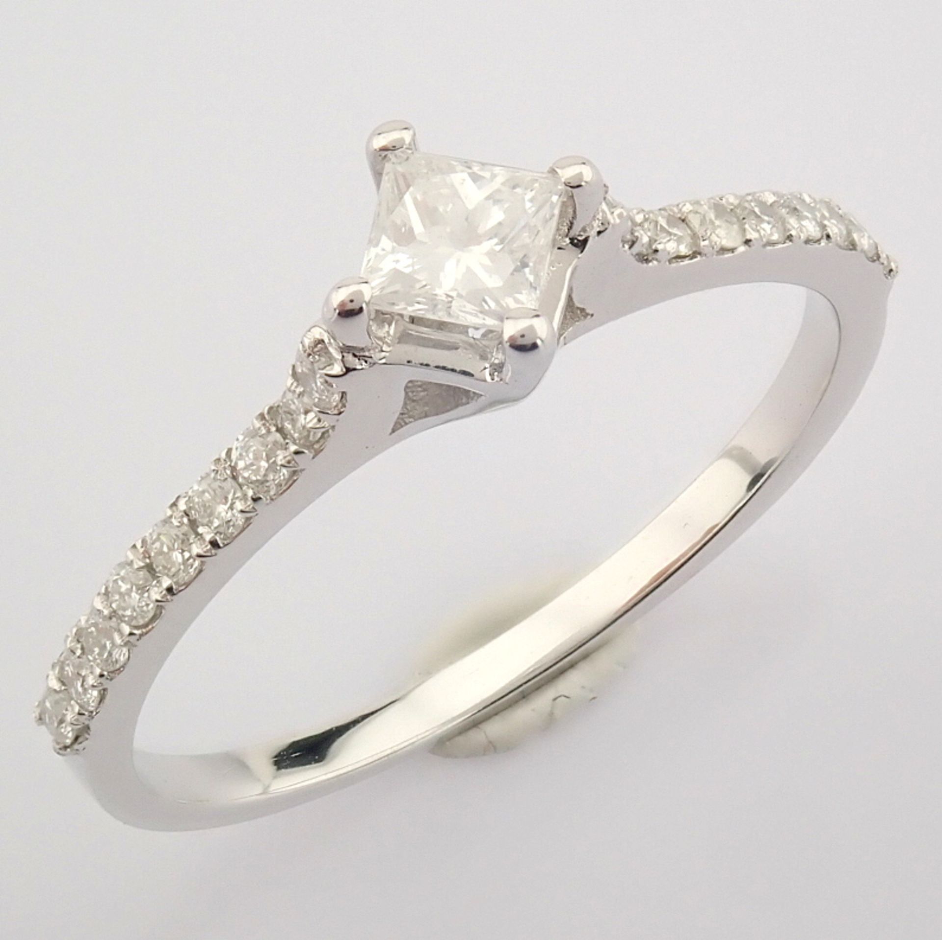 Certificated 14K White Gold Princess Cut Diamond & Diamond Ring (Total 0.4 ct Stone) - Image 3 of 9