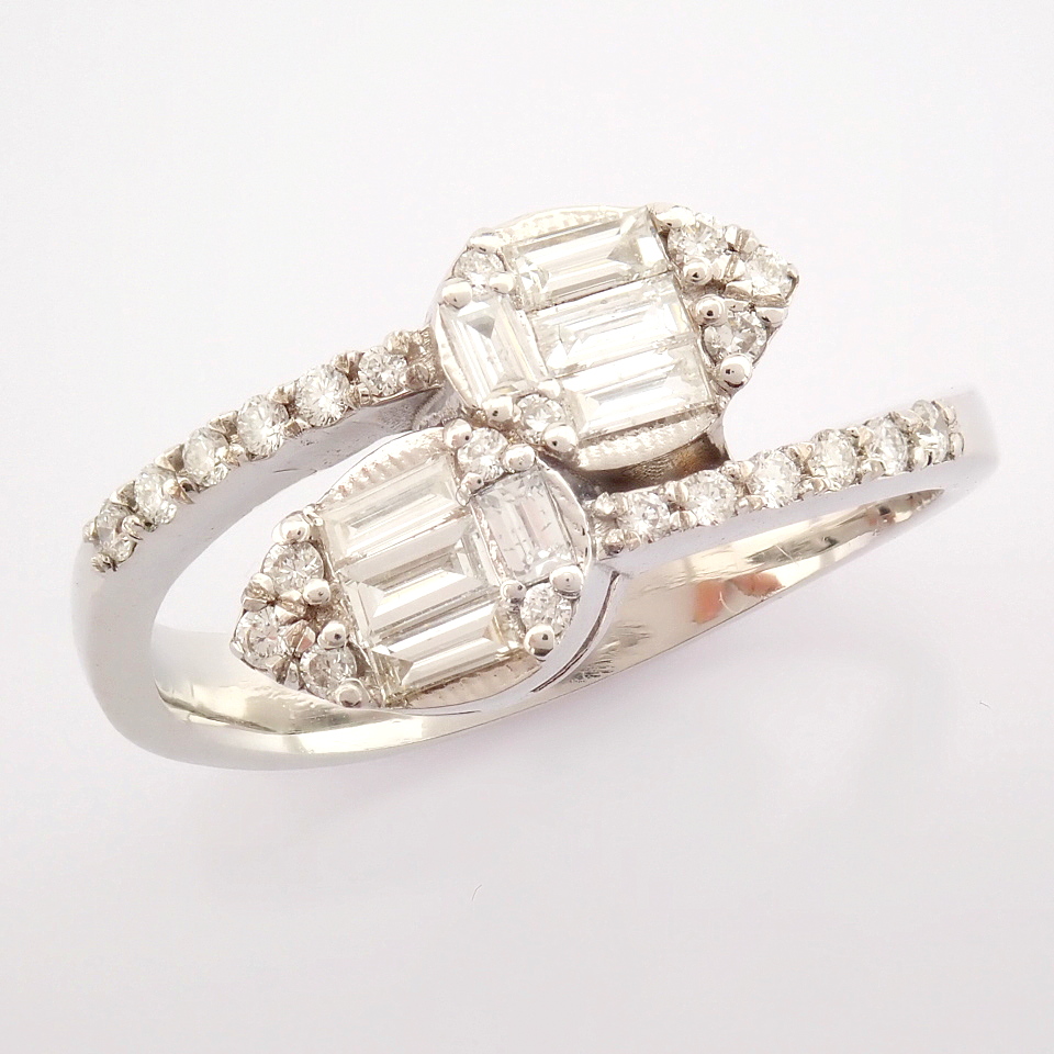 Certificated 14K White Gold Baguette Diamond & Diamond Ring (Total 0.34 ct Stone) - Image 5 of 11