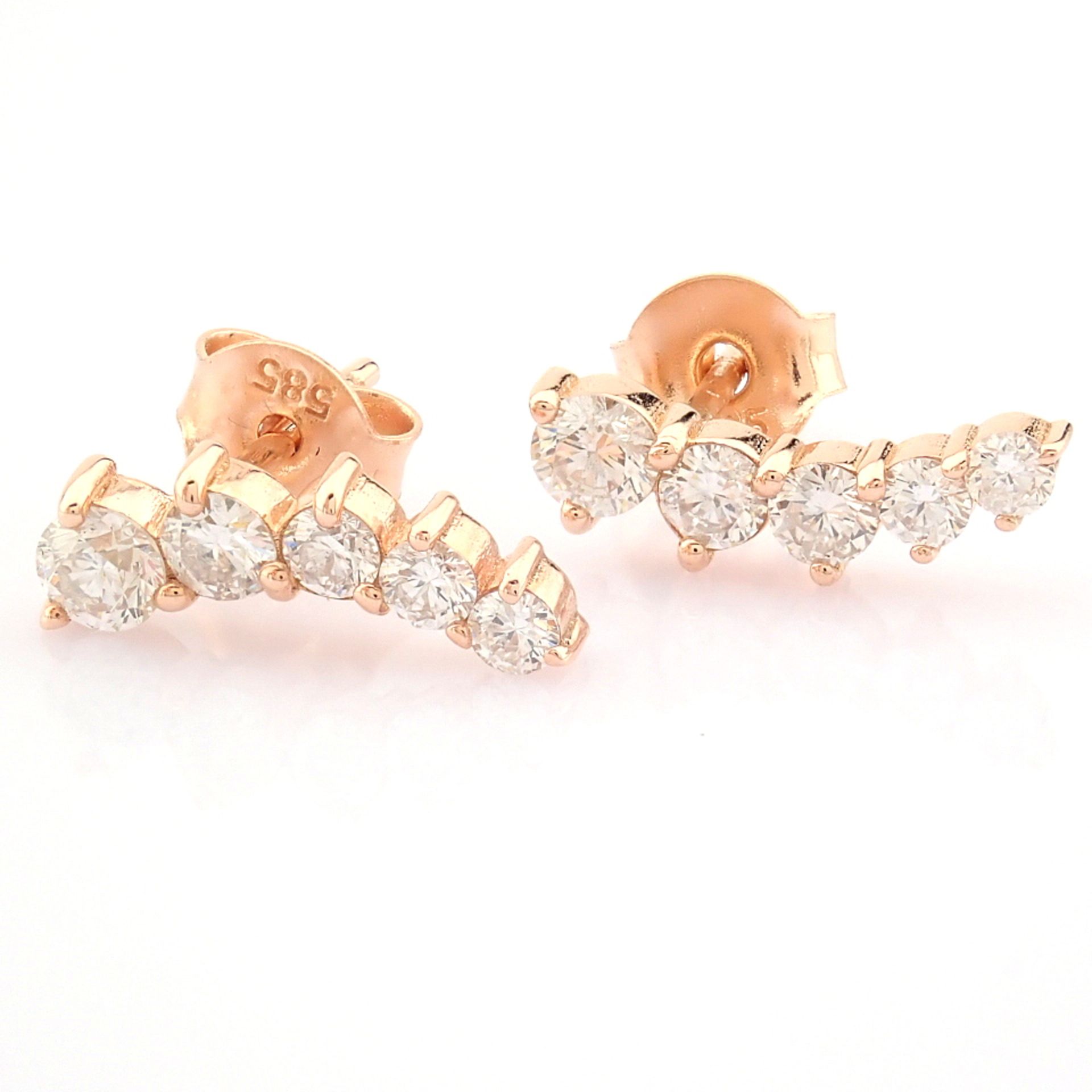 Certificated 14K Rose/Pink Gold Diamond Earring (Total 0.53 ct Stone)