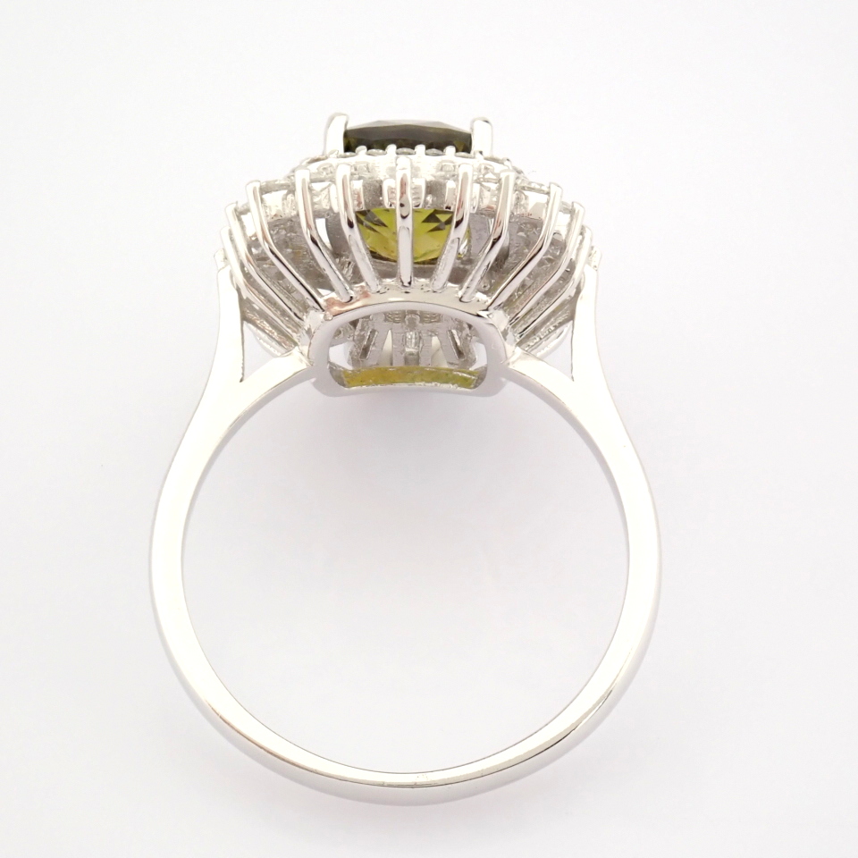 Certificated 14K White Gold Baguette Diamond & Diamond Ring (Total 3.33 ct Stone) - Image 4 of 6