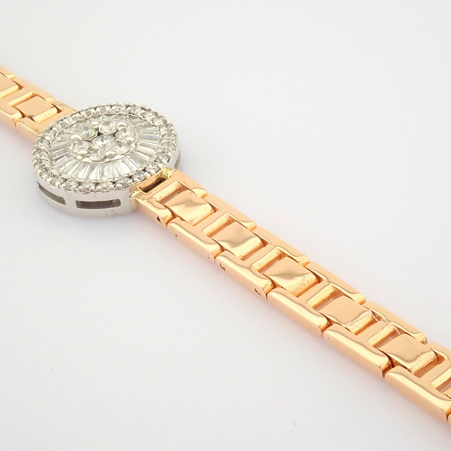 Certificated 14K White and Rose Gold Diamond & Baguette Diamond Bracelet (Total 0.52 ct Stone) - Image 6 of 10