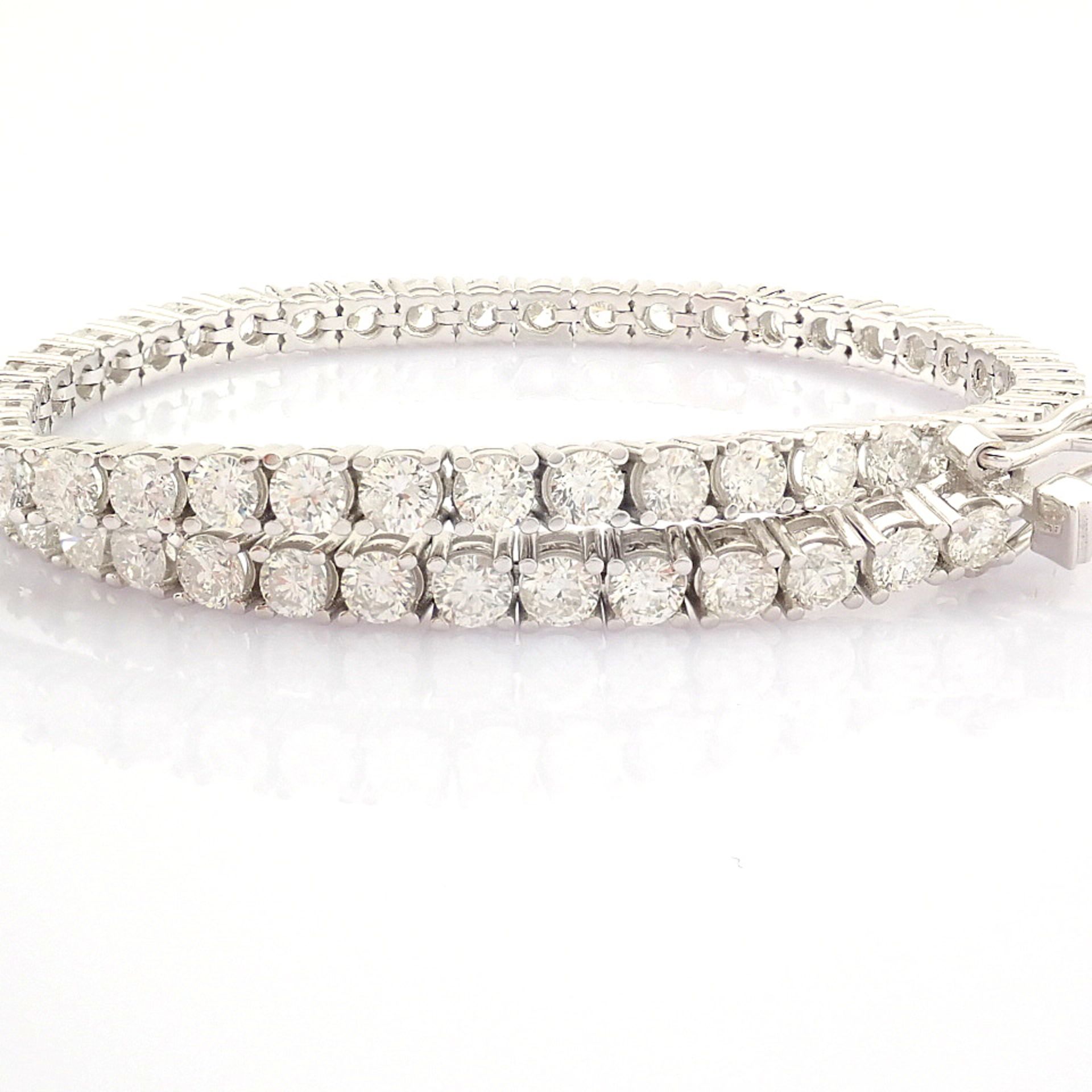 Certificated 14K White Gold Diamond Bracelet (Total 4.78 ct Stone)