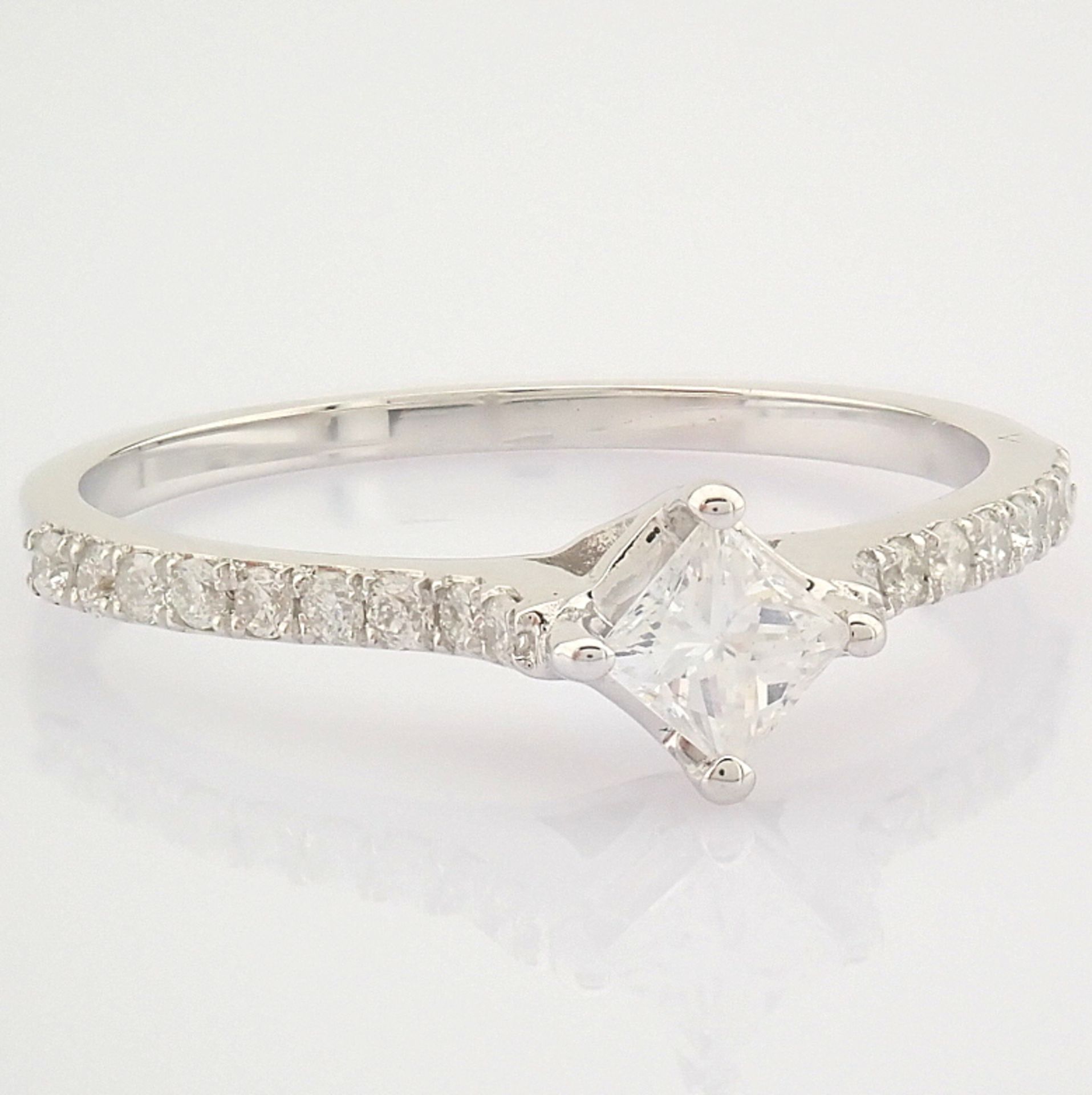 Certificated 14K White Gold Princess Cut Diamond & Diamond Ring (Total 0.4 ct Stone) - Image 8 of 9