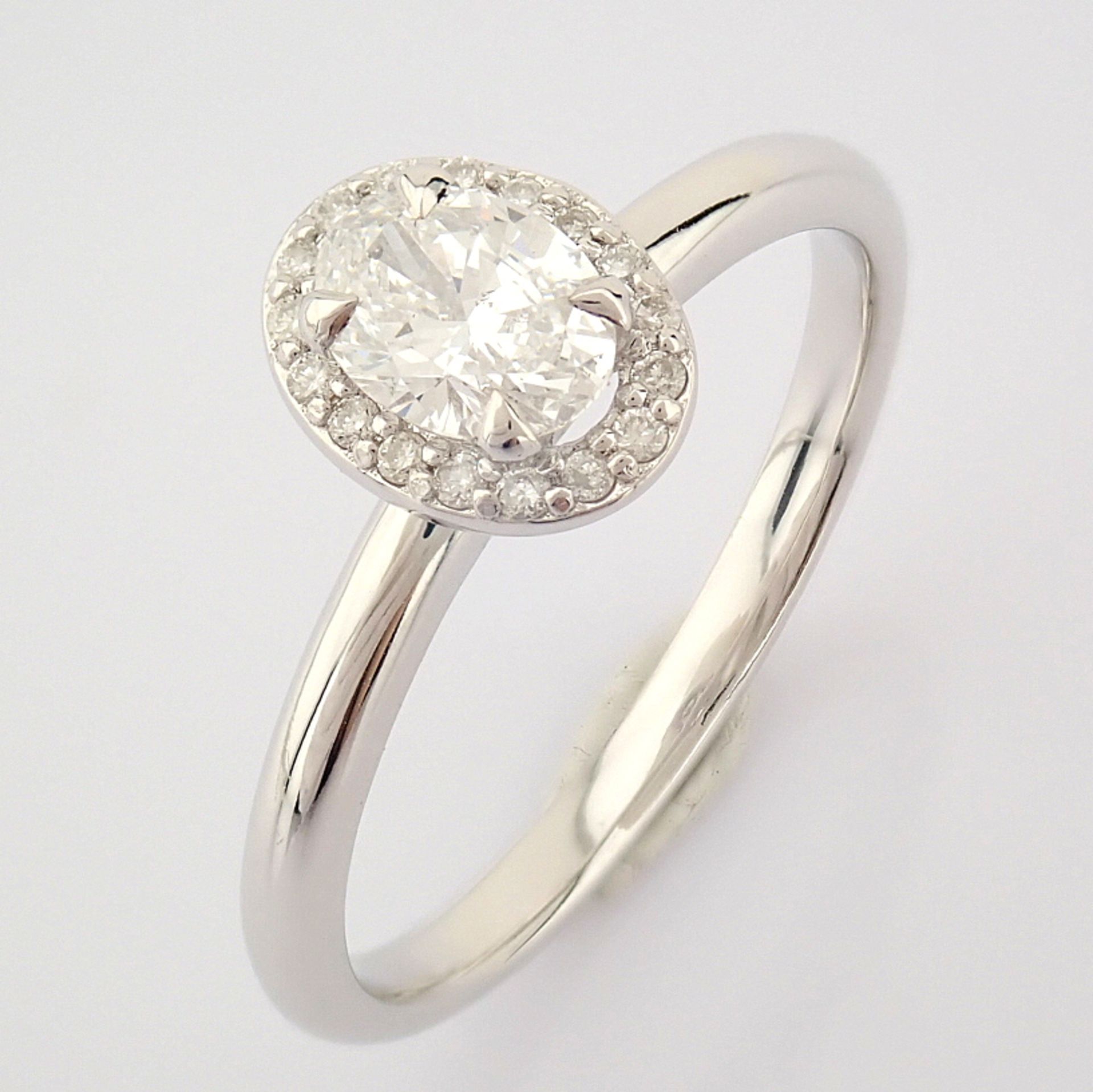 Certificated 14K White Gold Diamond Ring (Total 0.47 ct Stone) - Image 3 of 8