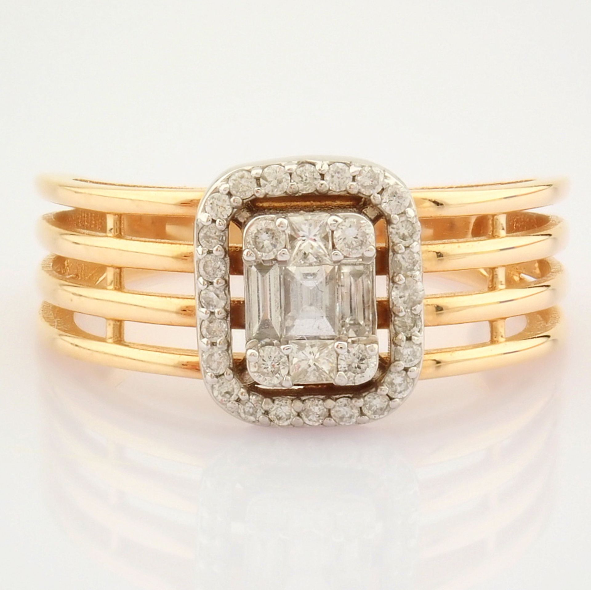 Certificated 14K White and Rose Gold Baguette Diamond & Diamond Ring (Total 0.31 ct Stone) - Image 3 of 6