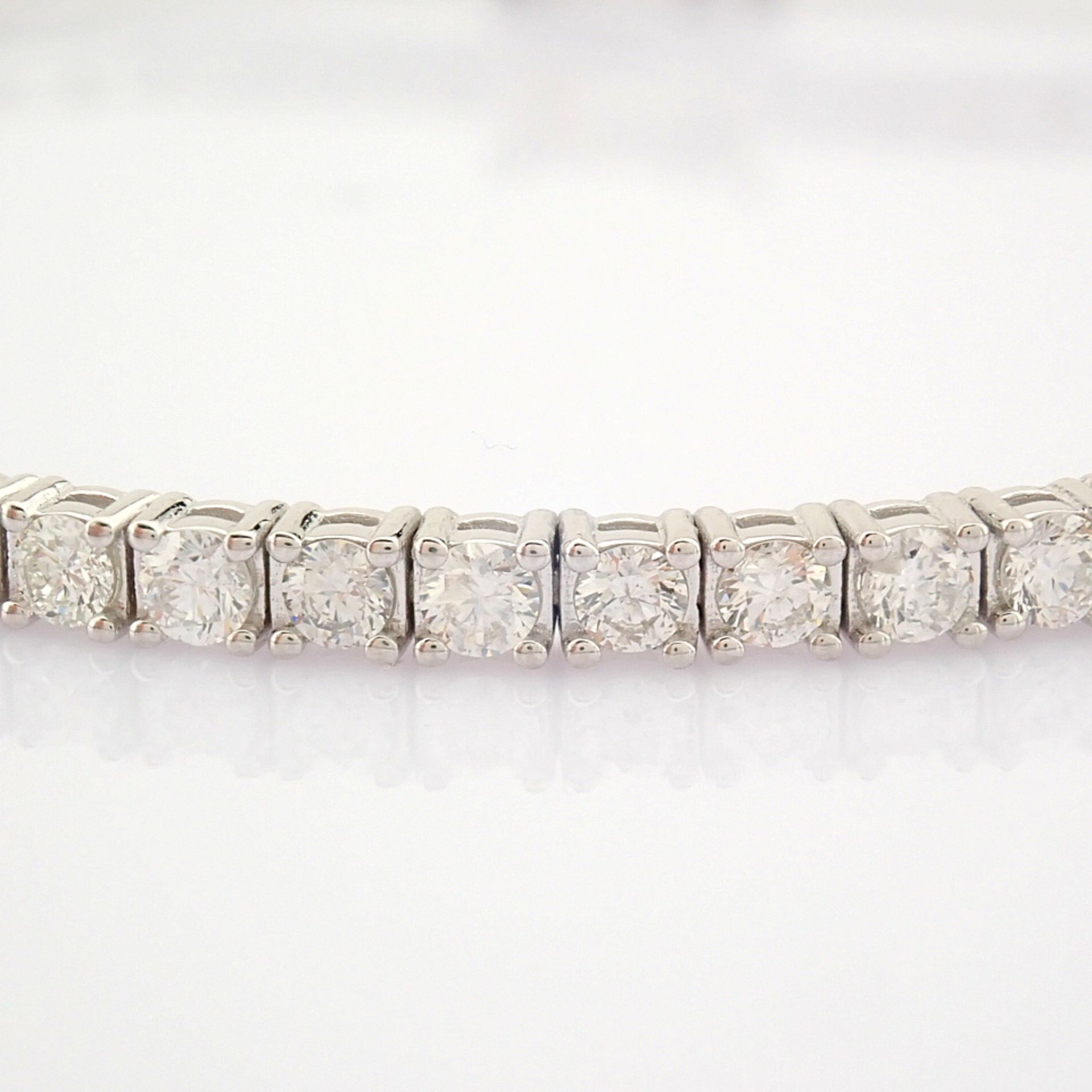 Certificated 14K White Gold Diamond Bracelet (Total 3.02 ct Stone) - Image 5 of 18