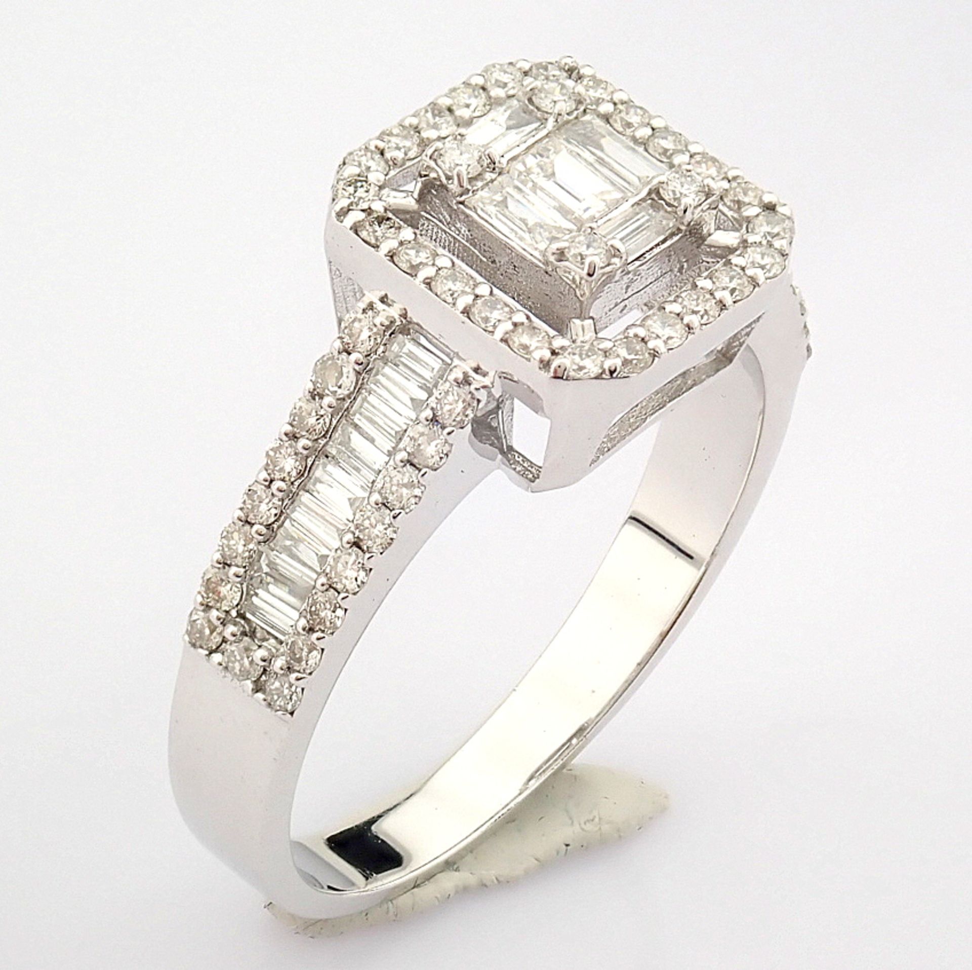Certificated 14K White Gold Baguette Diamond & Diamond Ring (Total 0.59 ct Stone) - Image 3 of 8