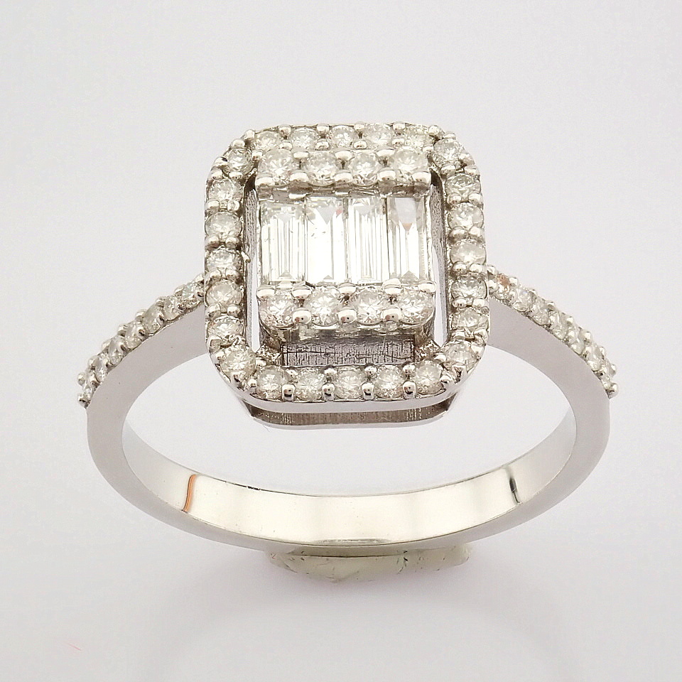 Certificated 14K White Gold Baguette Diamond & Diamond Ring (Total 0.59 ct Stone)