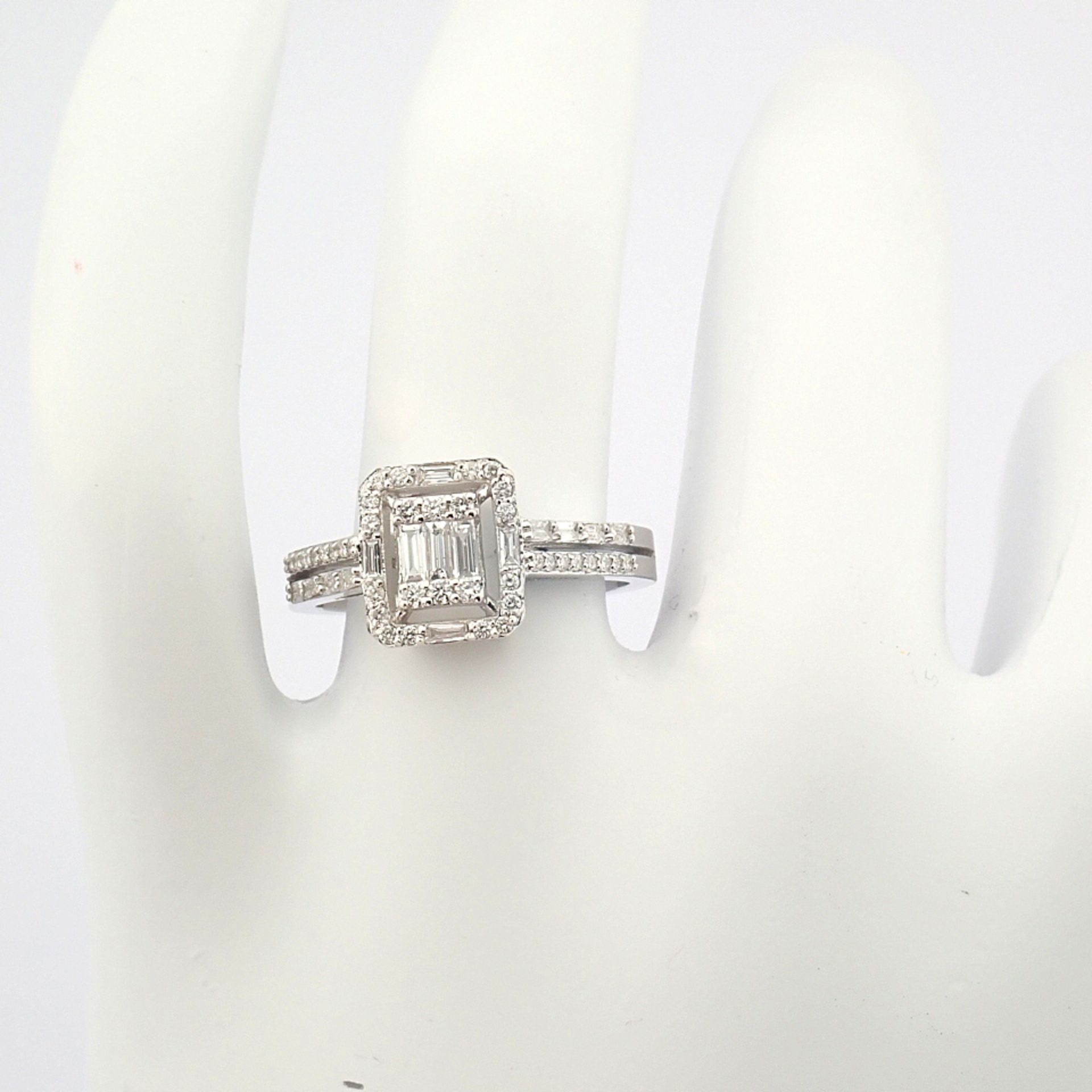 Certificated 14K White Gold Diamond Ring (Total 0.43 ct Stone) - Image 13 of 13