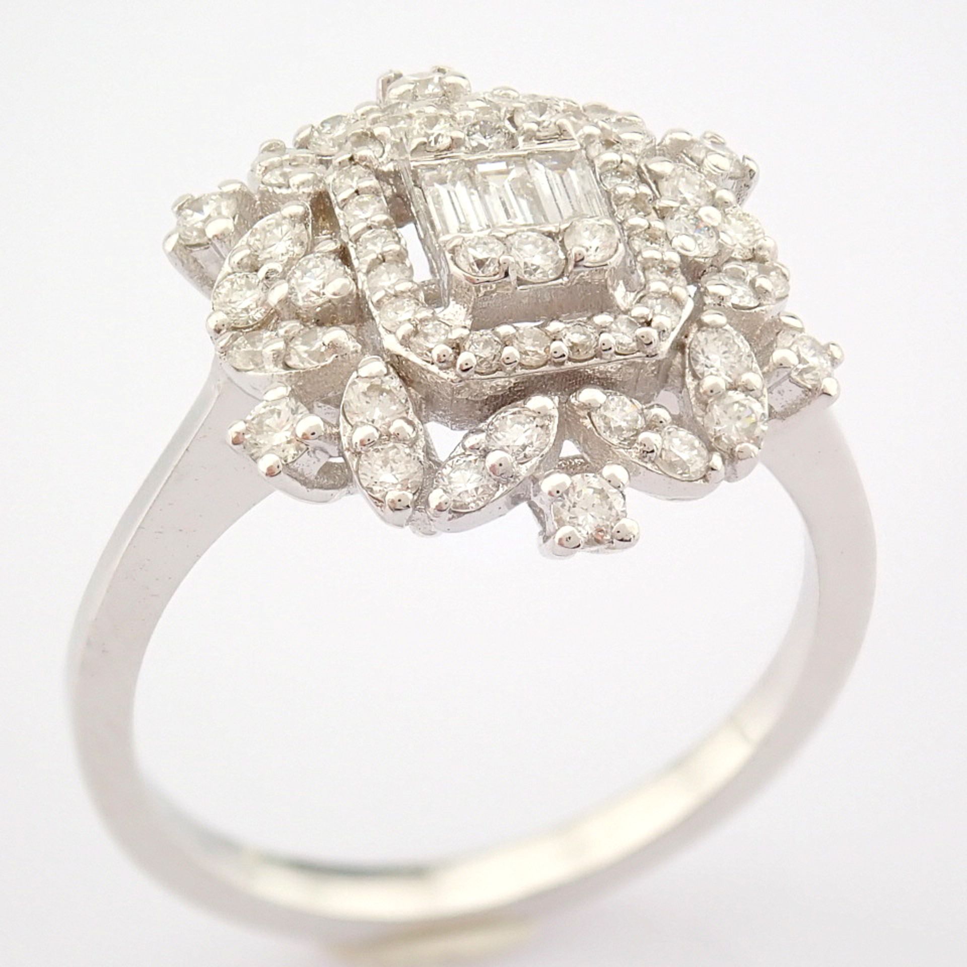 Certificated 14K White Gold Diamond Ring (Total 0.64 ct Stone) - Image 5 of 12