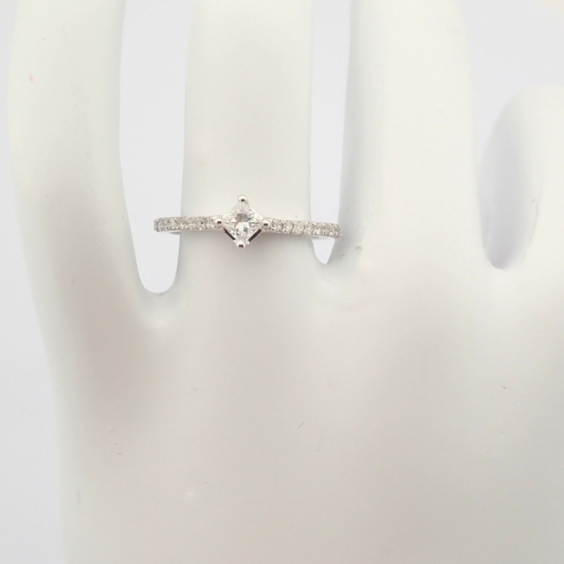 Certificated 14K White Gold Princess Cut Diamond & Diamond Ring (Total 0.4 ct Stone) - Image 5 of 9