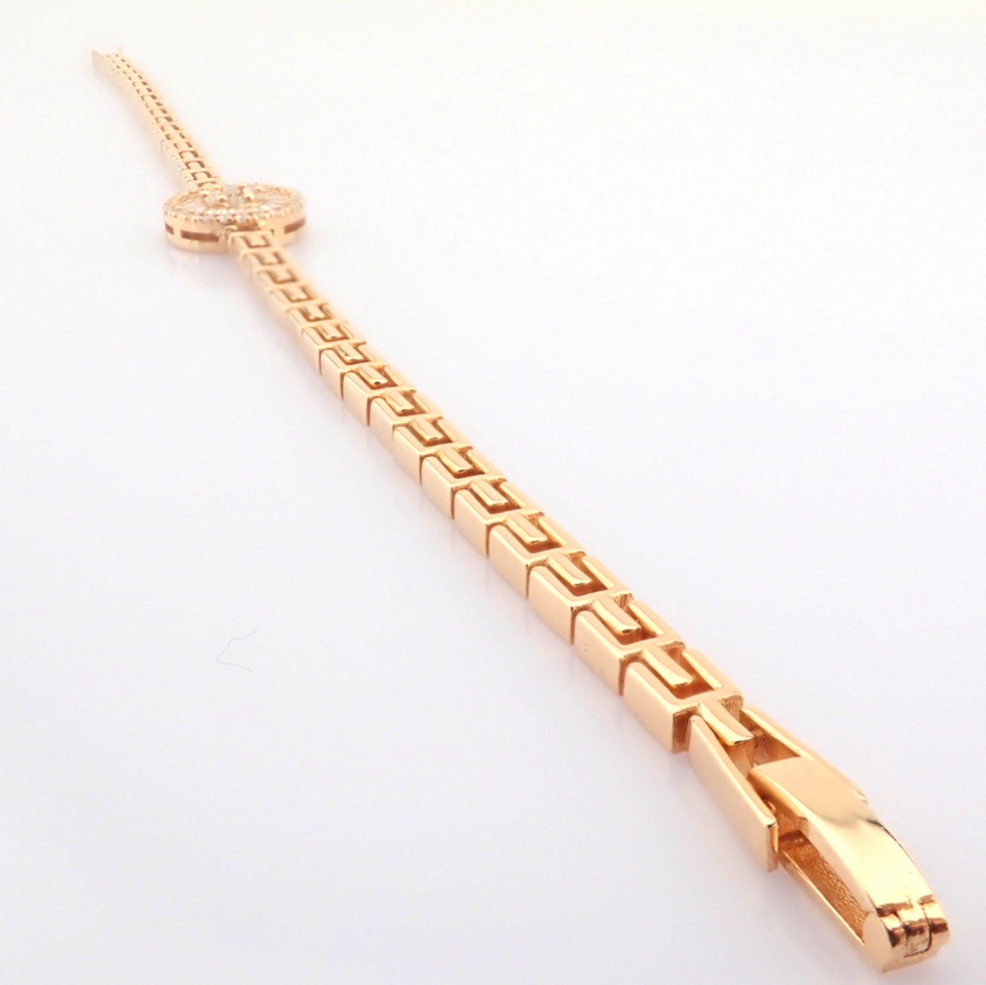 Certificated 14K Rose/Pink Gold Diamond & Baguette Diamond Bracelet (Total 0.52 ct Stone) - Image 4 of 8