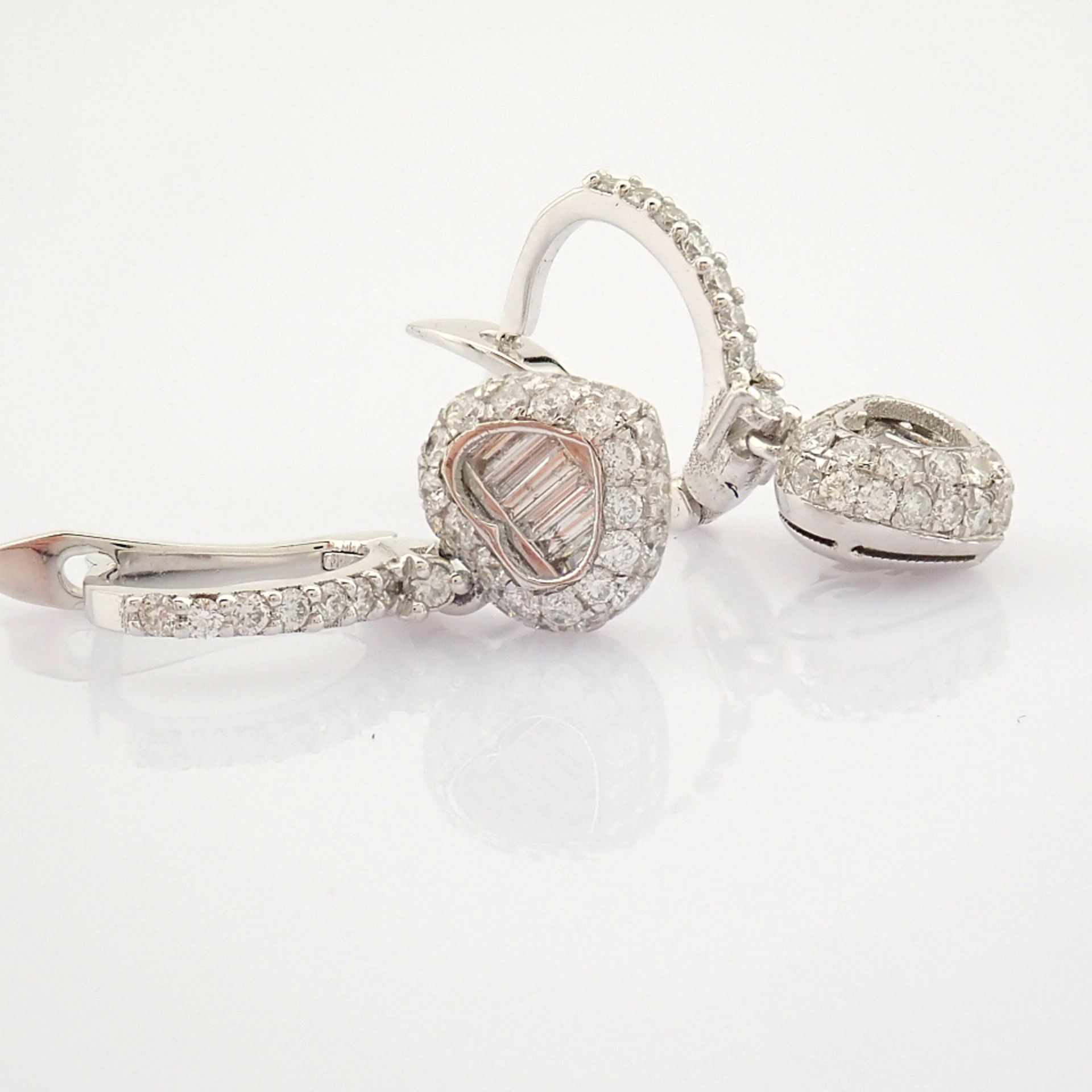 Certificated 14K White Gold Diamond Earring (Total 0.59 ct Stone) - Image 4 of 8