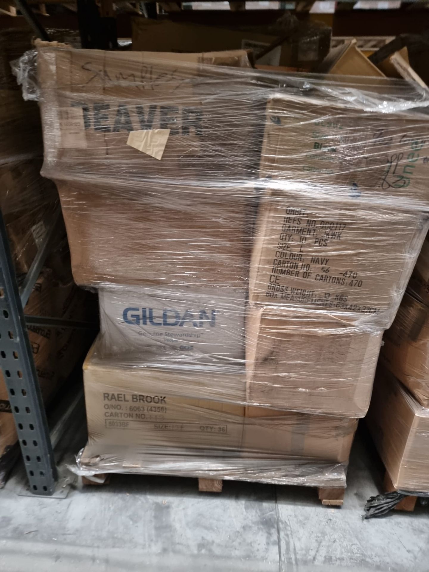 LARGE PALLET OF ASSORTED WORKWEAR STOCK. PALLETS MAY INCLUDE ITEMS SUCH AS: HI-VIZ JACKETS, HI-VIZ - Image 13 of 23