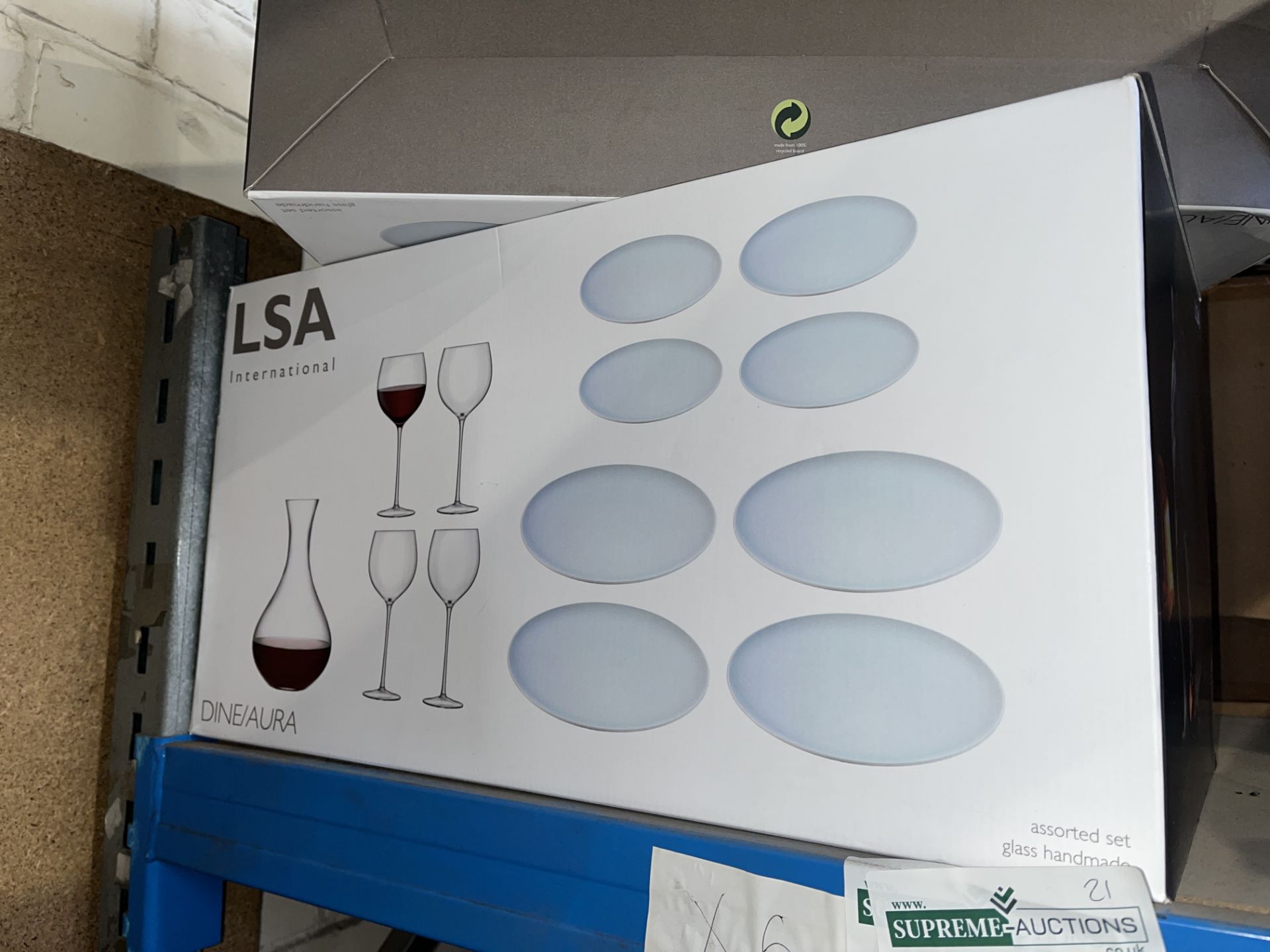 BRAND NEW LSA INTERNATIONAL DINE AURA HANDMADE ASSORTED GLASS SETS INCLUDING CARAFE, 4 RED WINE