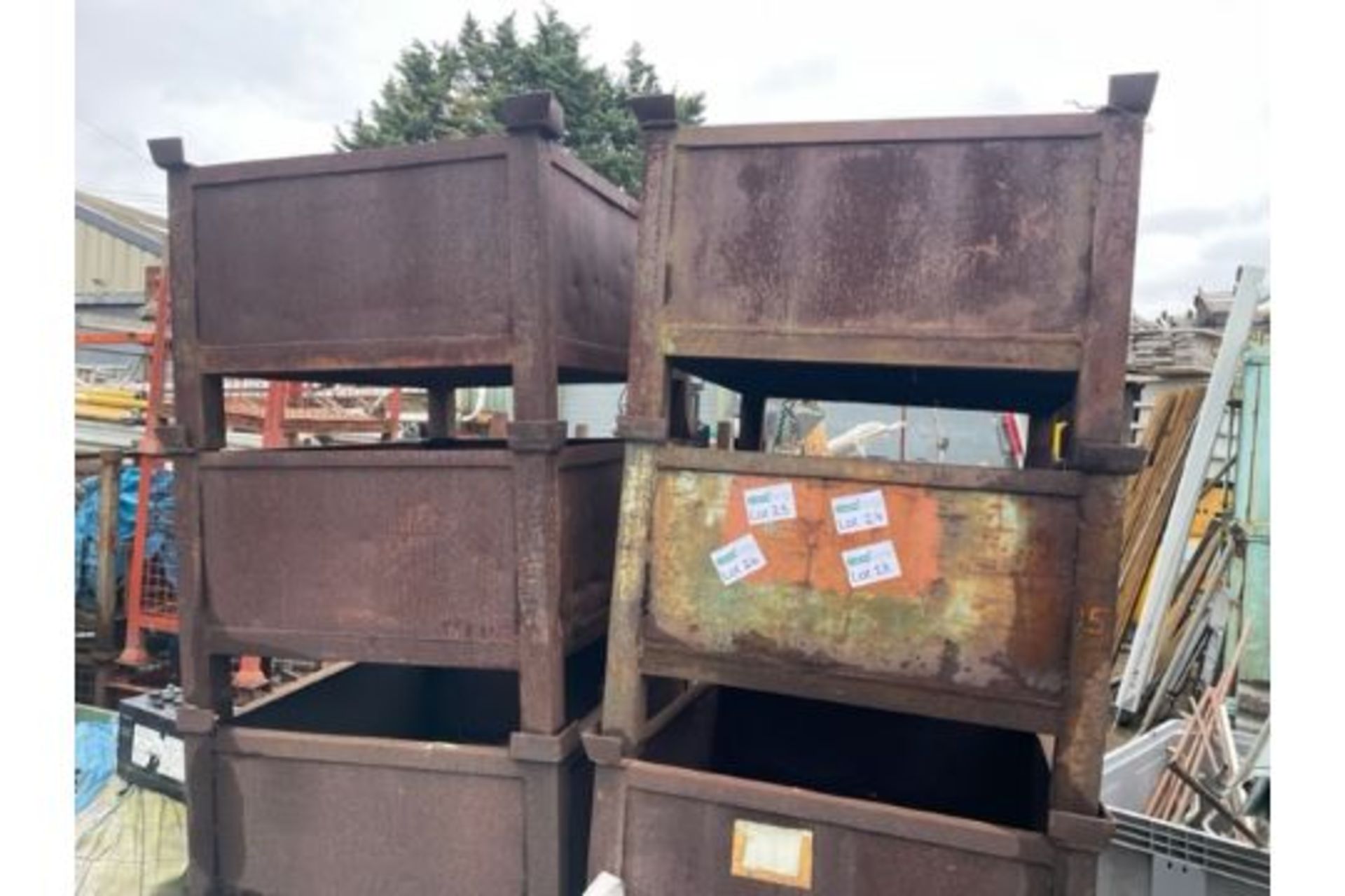 2 X SCAFFOLD STILAGE BINS