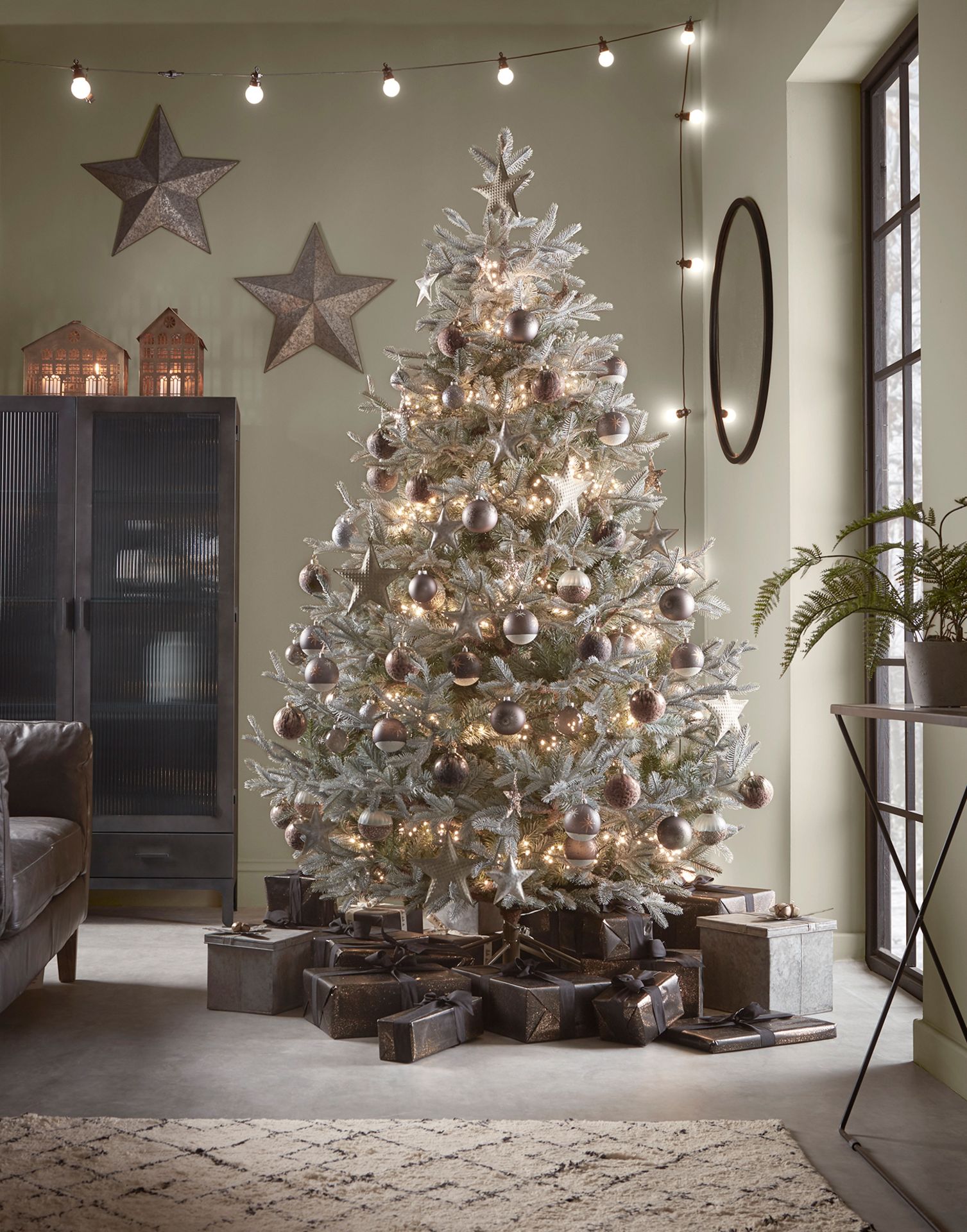 Cox & Cox 7ft Pre-Lit Blue Mountain Spruce Christmas Tree. RRP £475.00. The perfect centrepiece