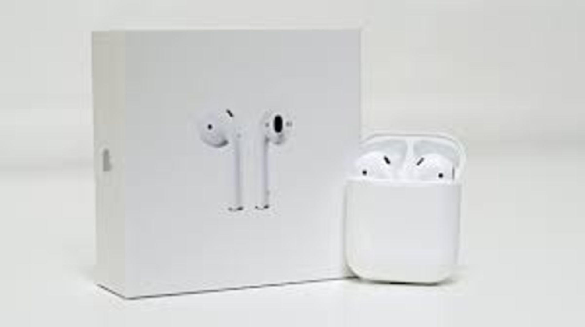 Apple airpods . PCK