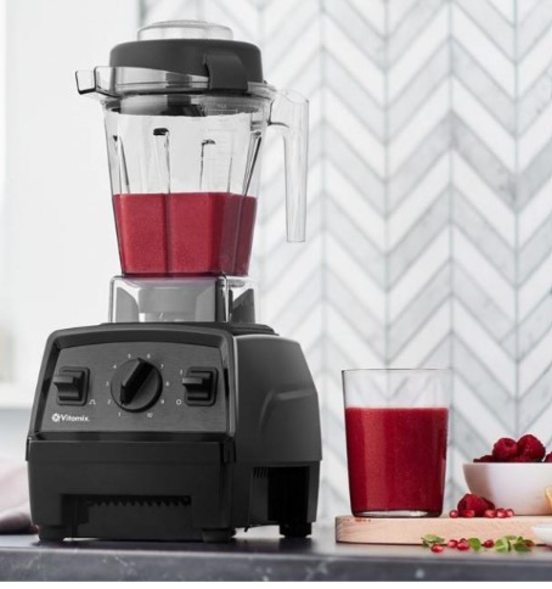 Vitamix Explorian Series E310 Blender. The Vitamix Explorian Series E310 Blender is their entry - Image 2 of 2