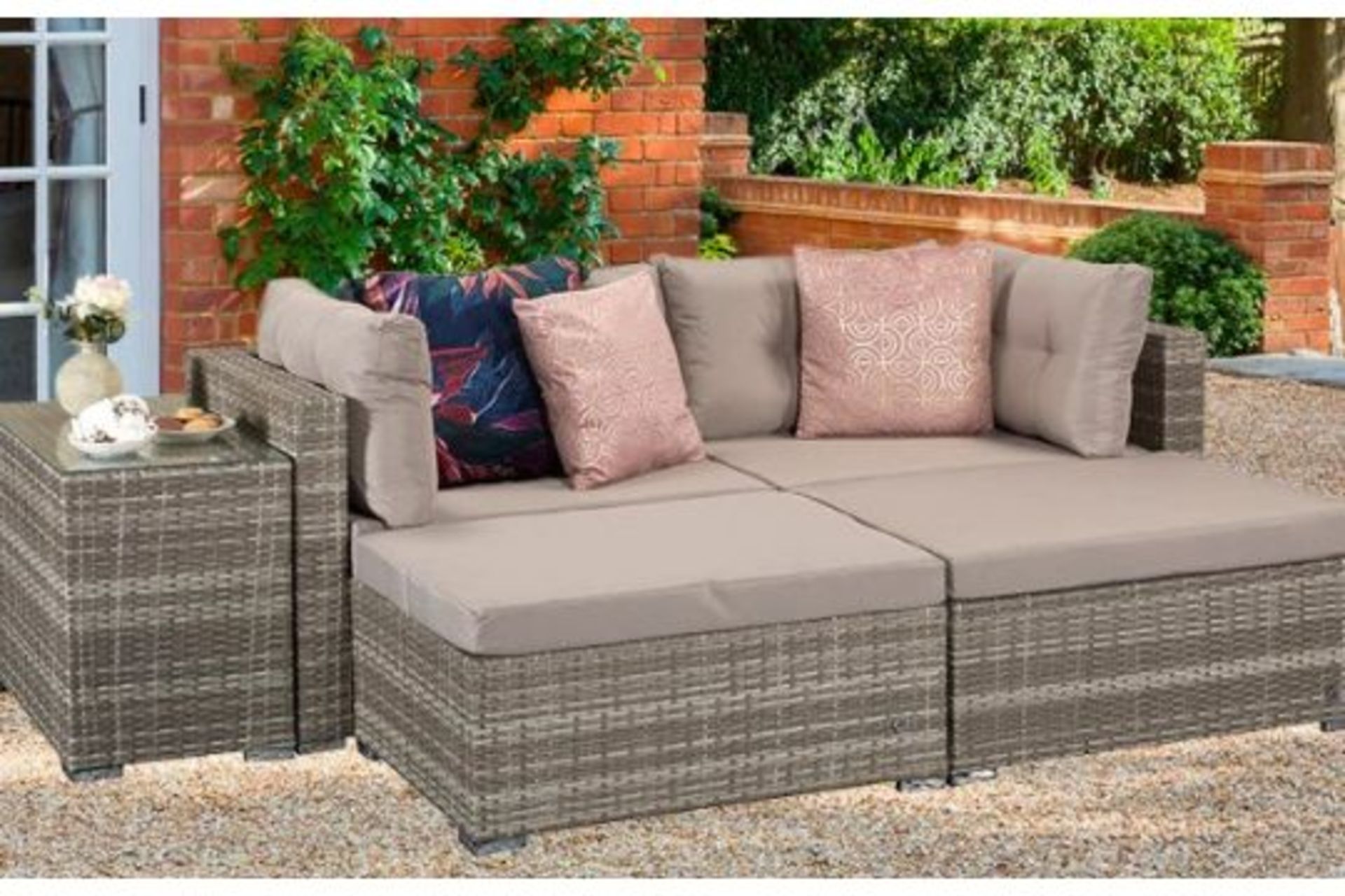 Trade Lot 4 x New & Boxed Luxury Signature Weave Garden UV Treated Rattan Harper Grey Stackable - Image 2 of 5