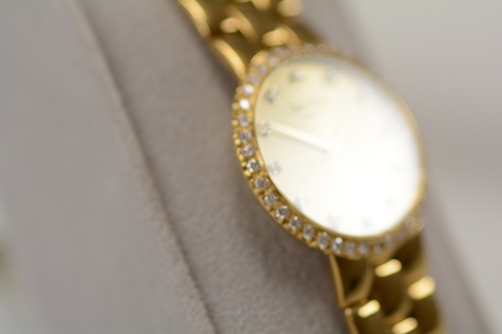 Paul Picot / Diamond - Lady's Yellow gold Wrist Watch - Image 10 of 15
