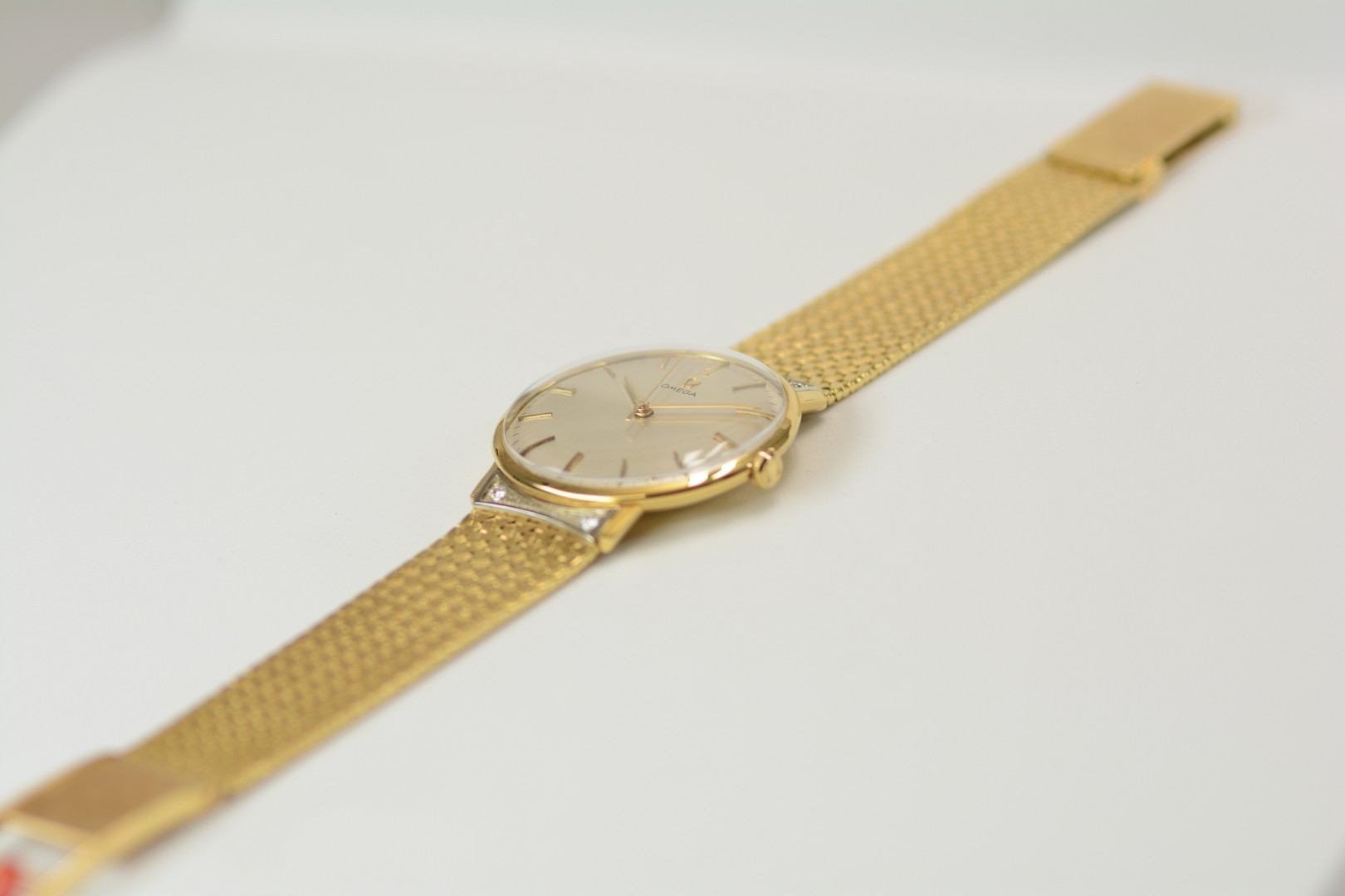 Omega / Vintage Diamond - All 18K - Gentlmen's Yellow gold Wrist Watch - Image 8 of 10