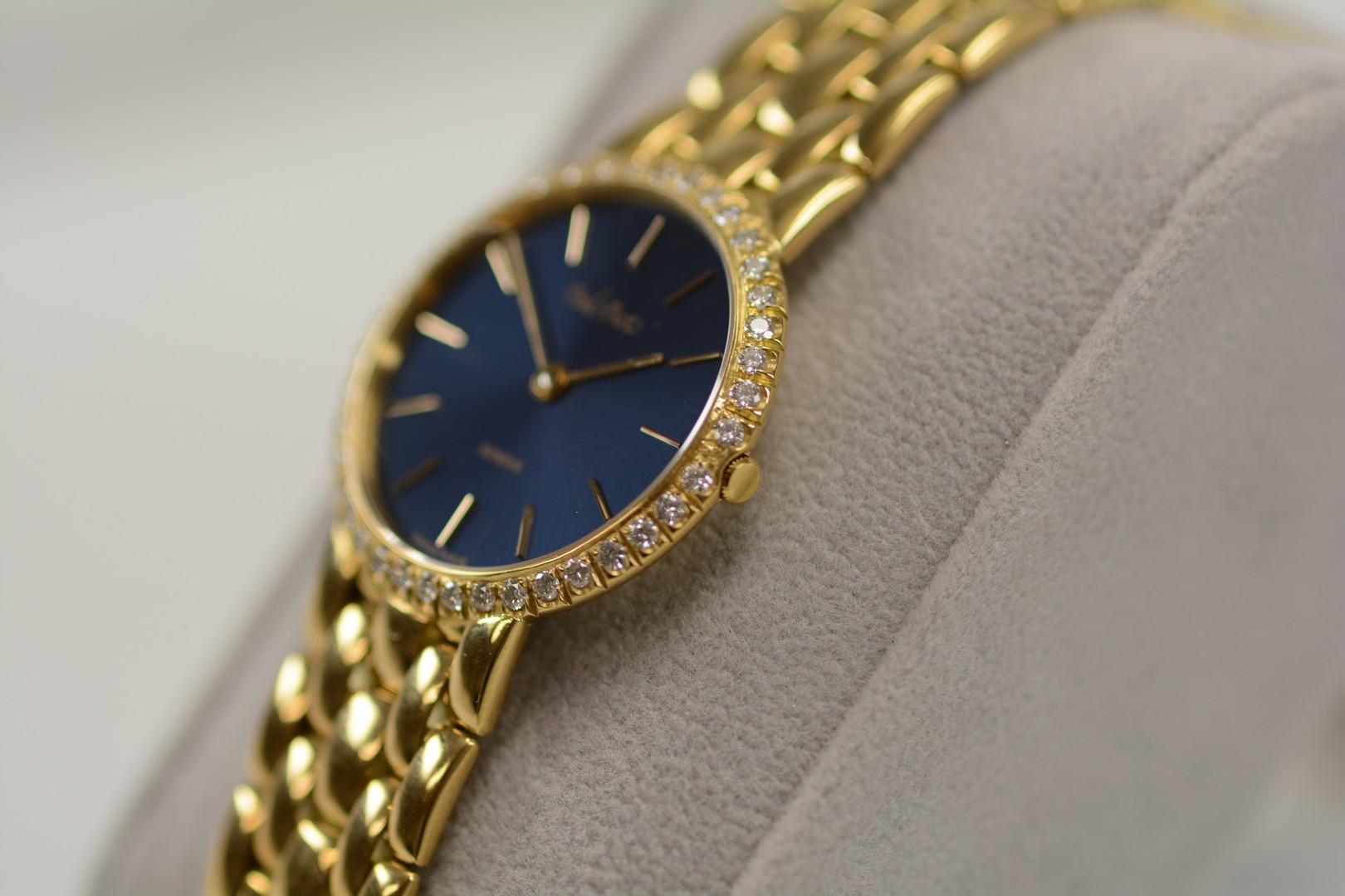 Paul Picot / Diamond - Lady's Yellow gold Wrist Watch - Image 11 of 16