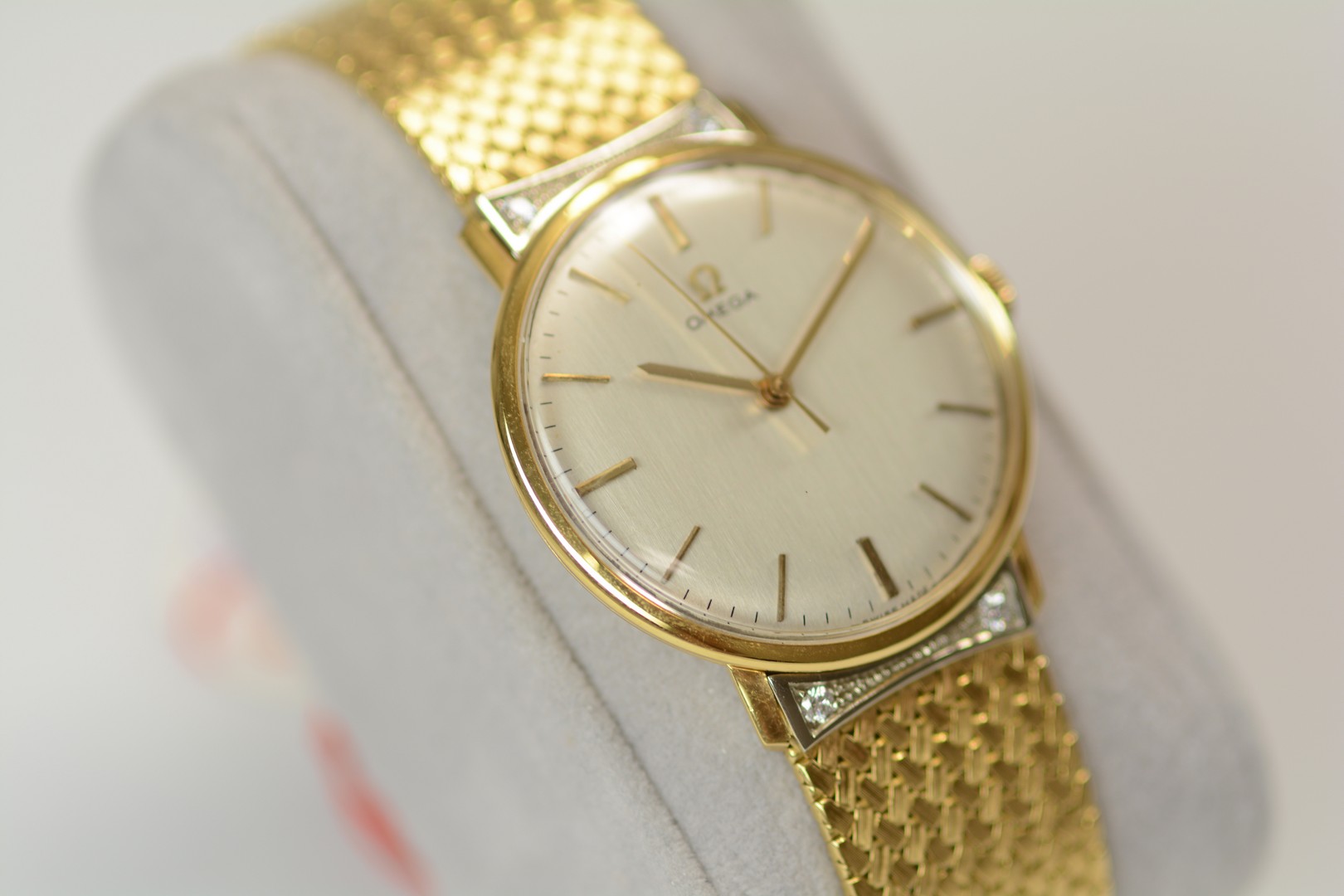 Omega / Vintage Diamond - All 18K - Gentlmen's Yellow gold Wrist Watch - Image 3 of 10
