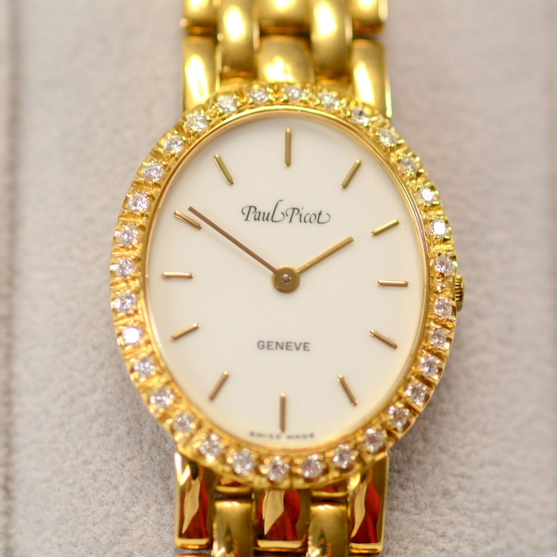 Paul Picot / Diamond - Lady's Yellow gold Wrist Watch