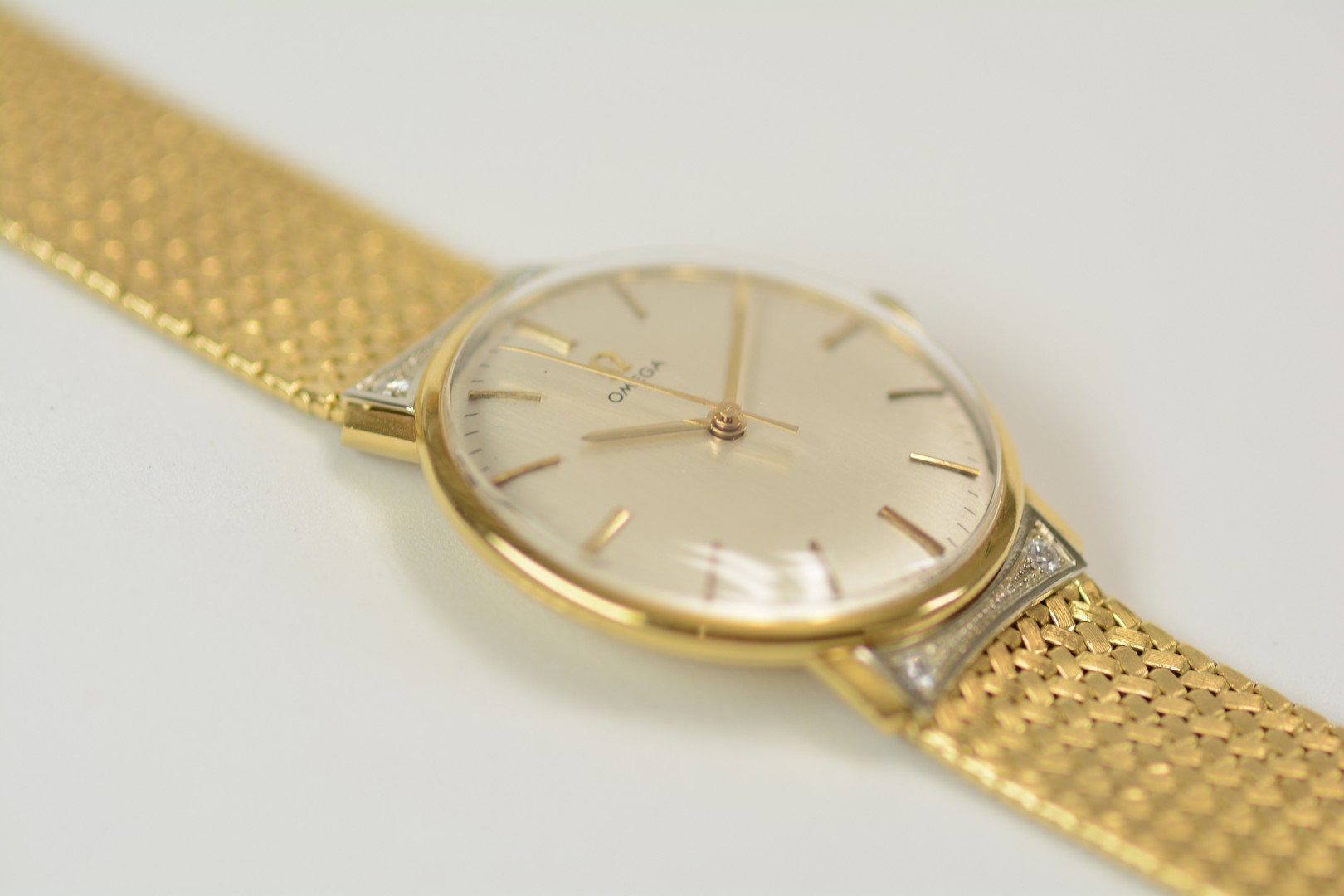Omega / Vintage Diamond - All 18K - Gentlmen's Yellow gold Wrist Watch - Image 10 of 10