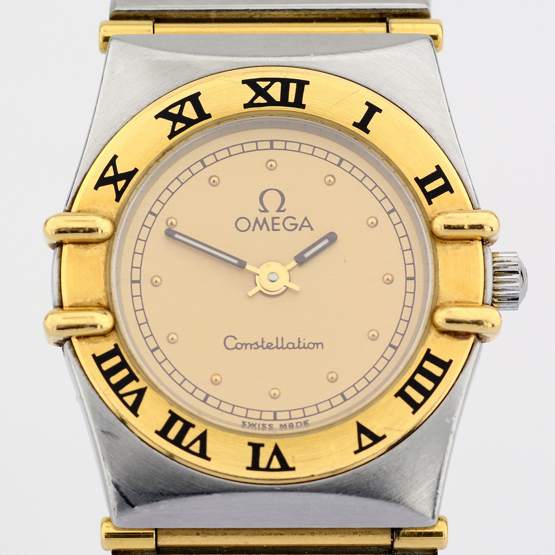 Omega / Constellation - Lady's Steel Wrist Watch