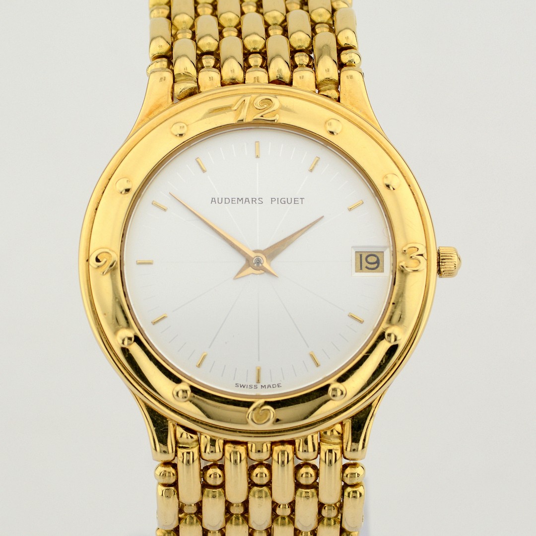 Audemars Piguet / 18K Yellow Gold - Unisex Yellow gold Wrist Watch - Image 3 of 7