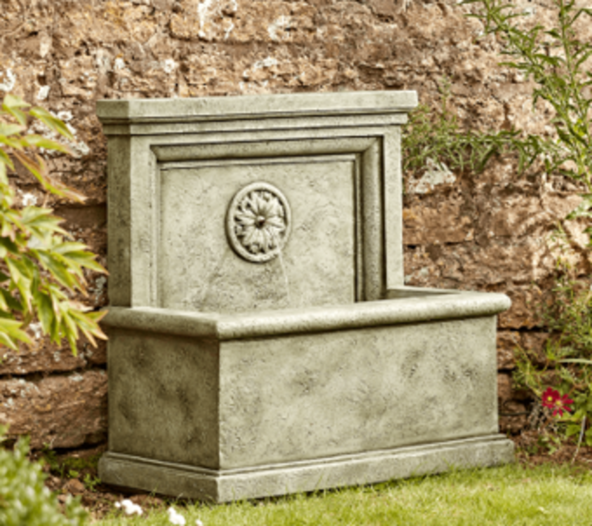 Antique Style Trough Water Feature. RRP £575.00. - SR5. Worthy of a country house garden, our