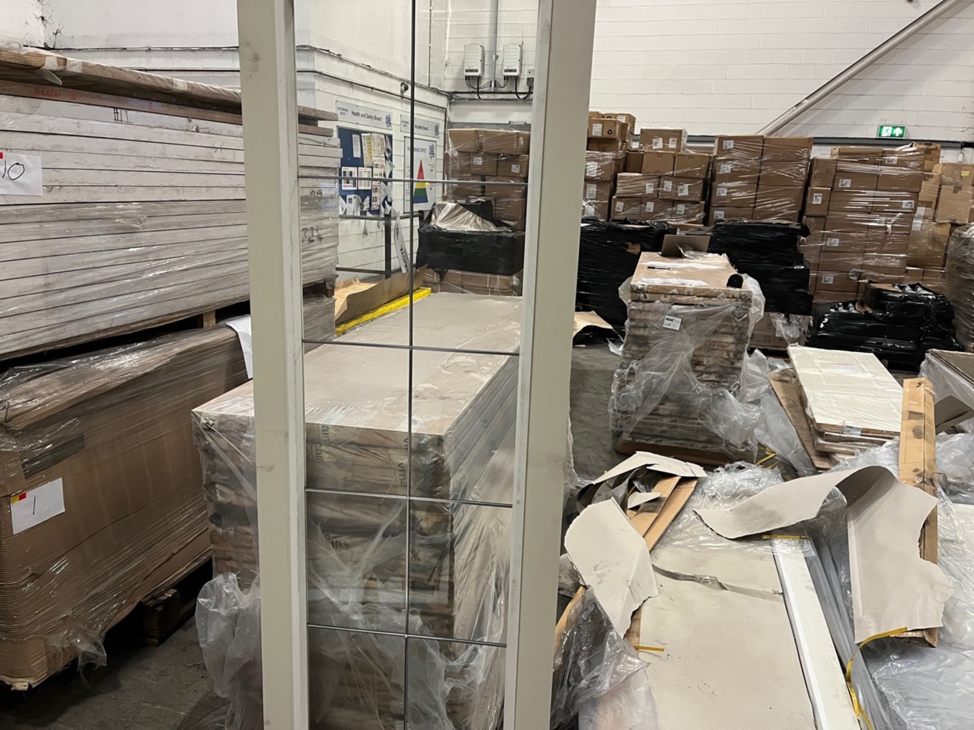 PALLET TO CONTAIN 2 X BRAND NEW PREMDOR OFF WHITE FULL GLASS PANEL WOODEN FIRE DOOR 78 X 27 X 1.8