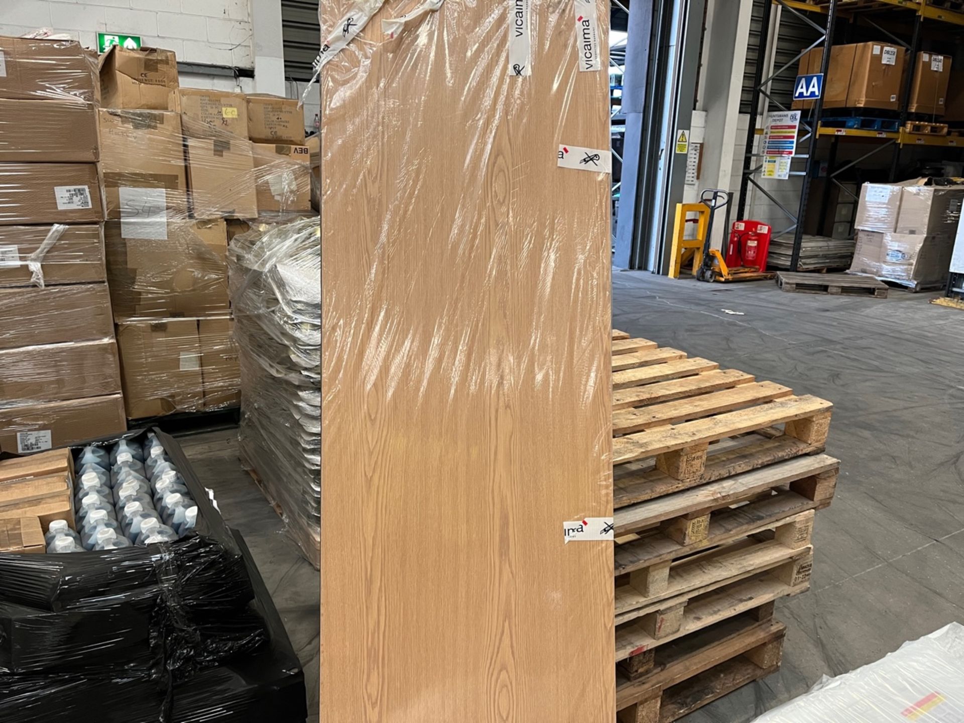 PALLET TO CONTAIN 6 X BRAND NEW VICAIMA OAK WOODEN FIRE DOOR 78 X 25 X 1.8 INCHES