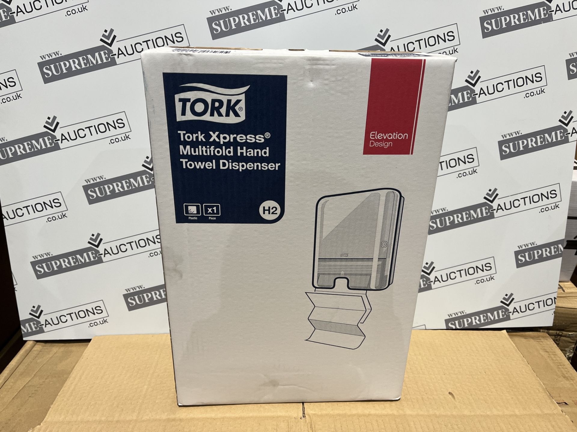 6 X BRAND NEW TORK XPRESS MULTIFOLD HAND TOWEL DISPENSERS WALL MOUNTED 552000 RRP £65 EACH R9B