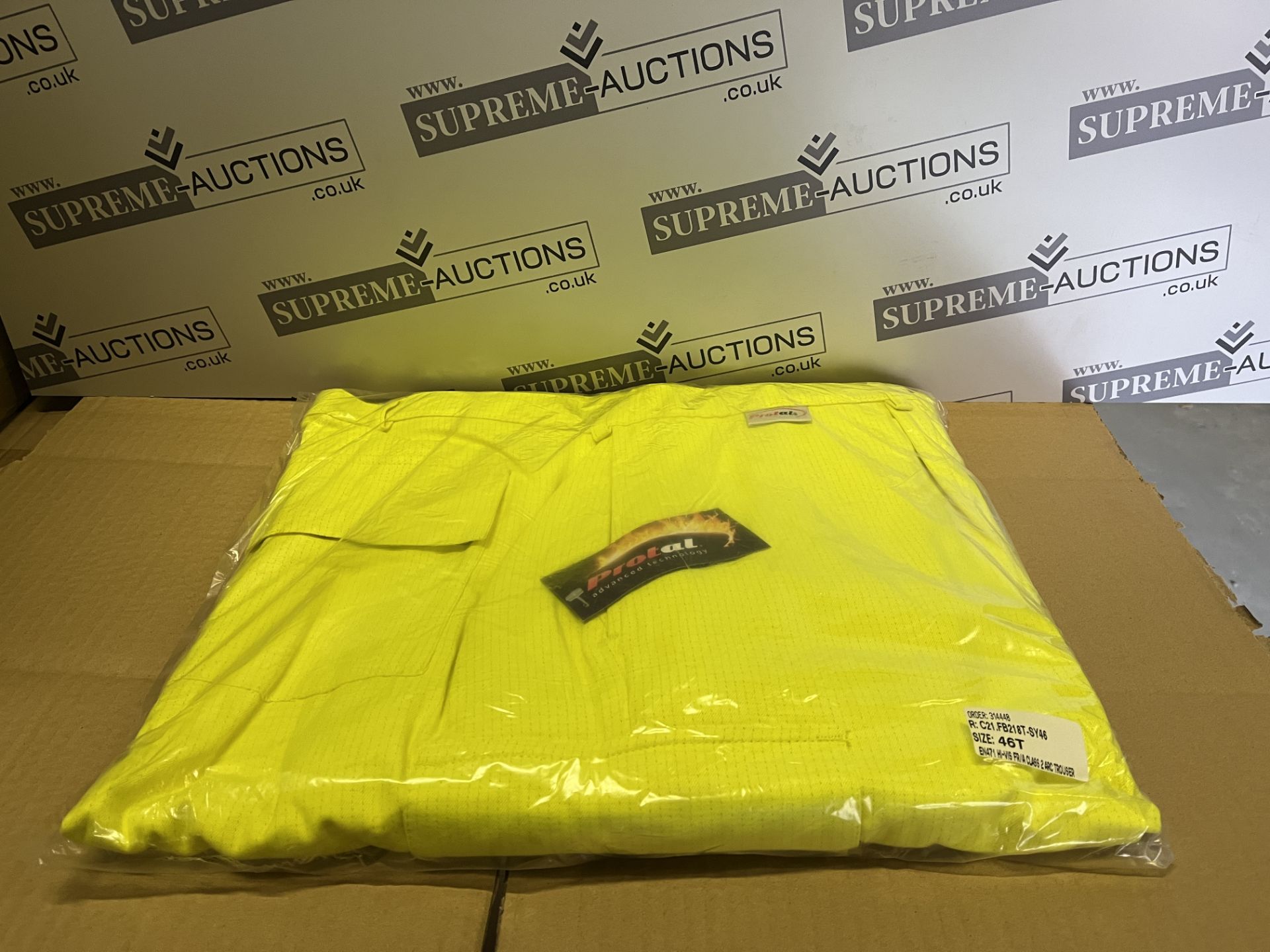 18 X BRAND NEW PROFESSIONAL HI VIZ WORK TROUSERS IN VARIOUS SIZES S2