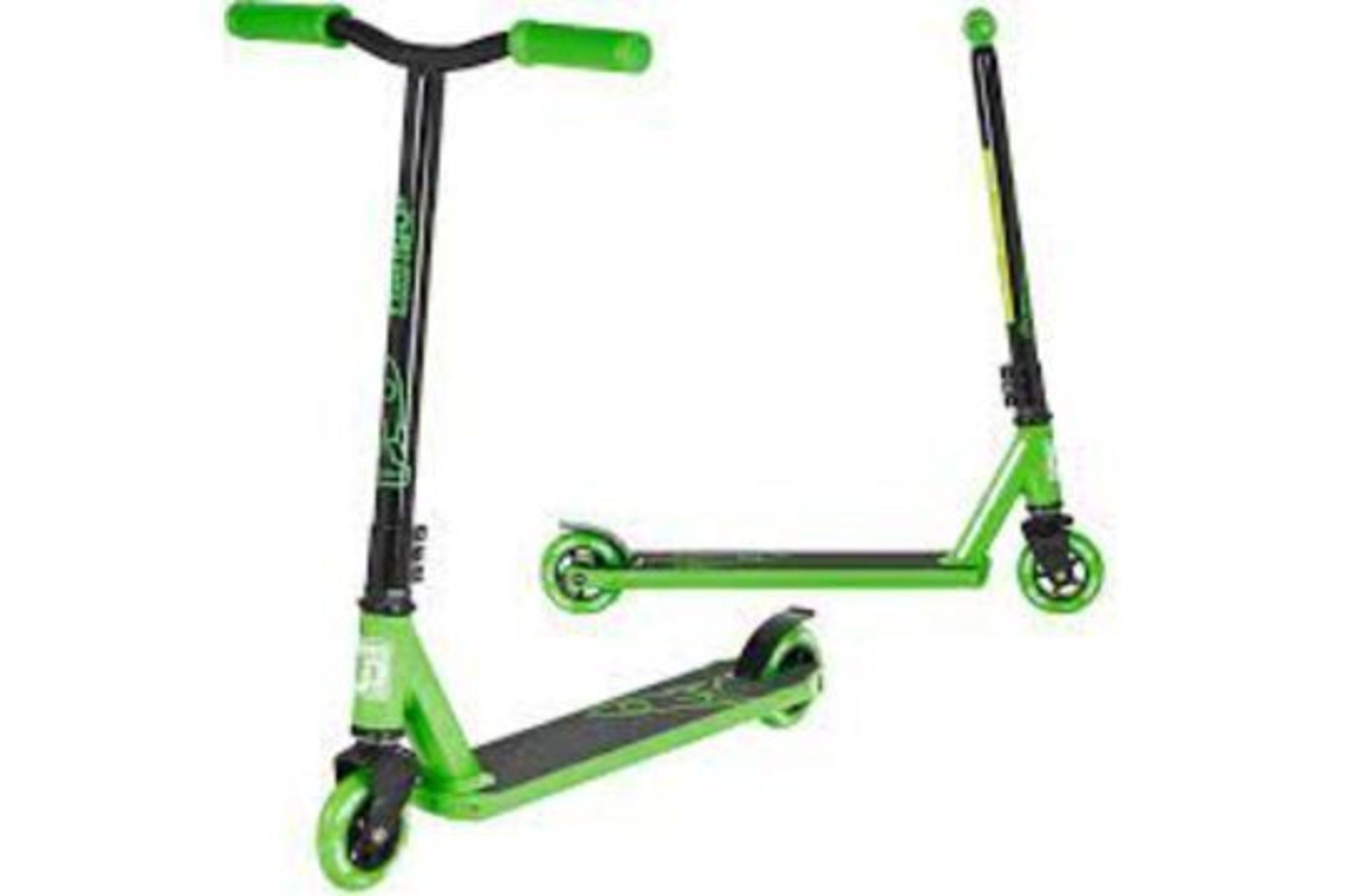 2 X NEW BOXED HIGH QUALITY CHILDRENS STUNT SCOOTERS. (ROW13.2TOP)