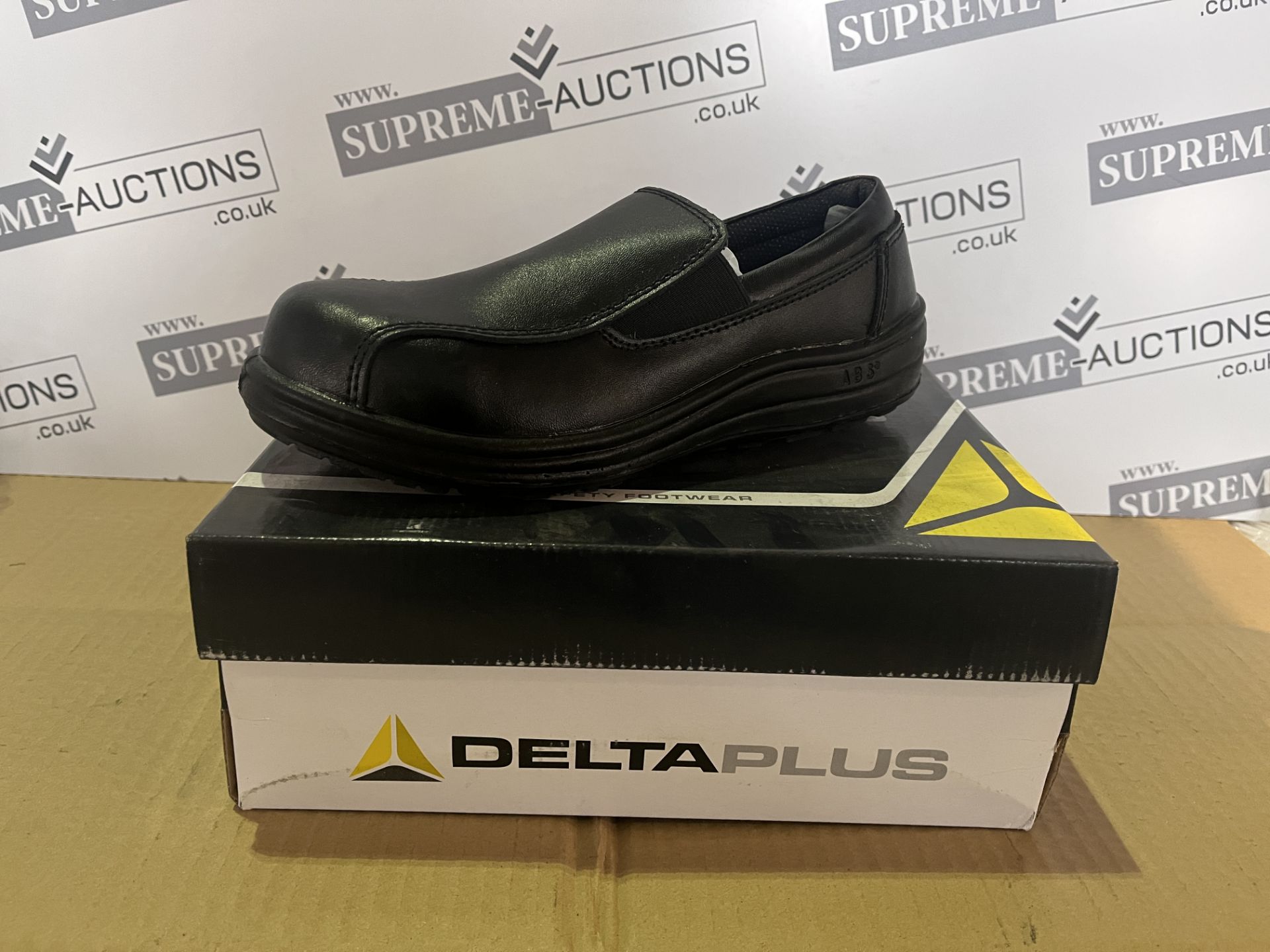 7 X BRAND NEW DELTA PLUS PROFESSIONAL WORK BOOTS SIZE 4 R16-12