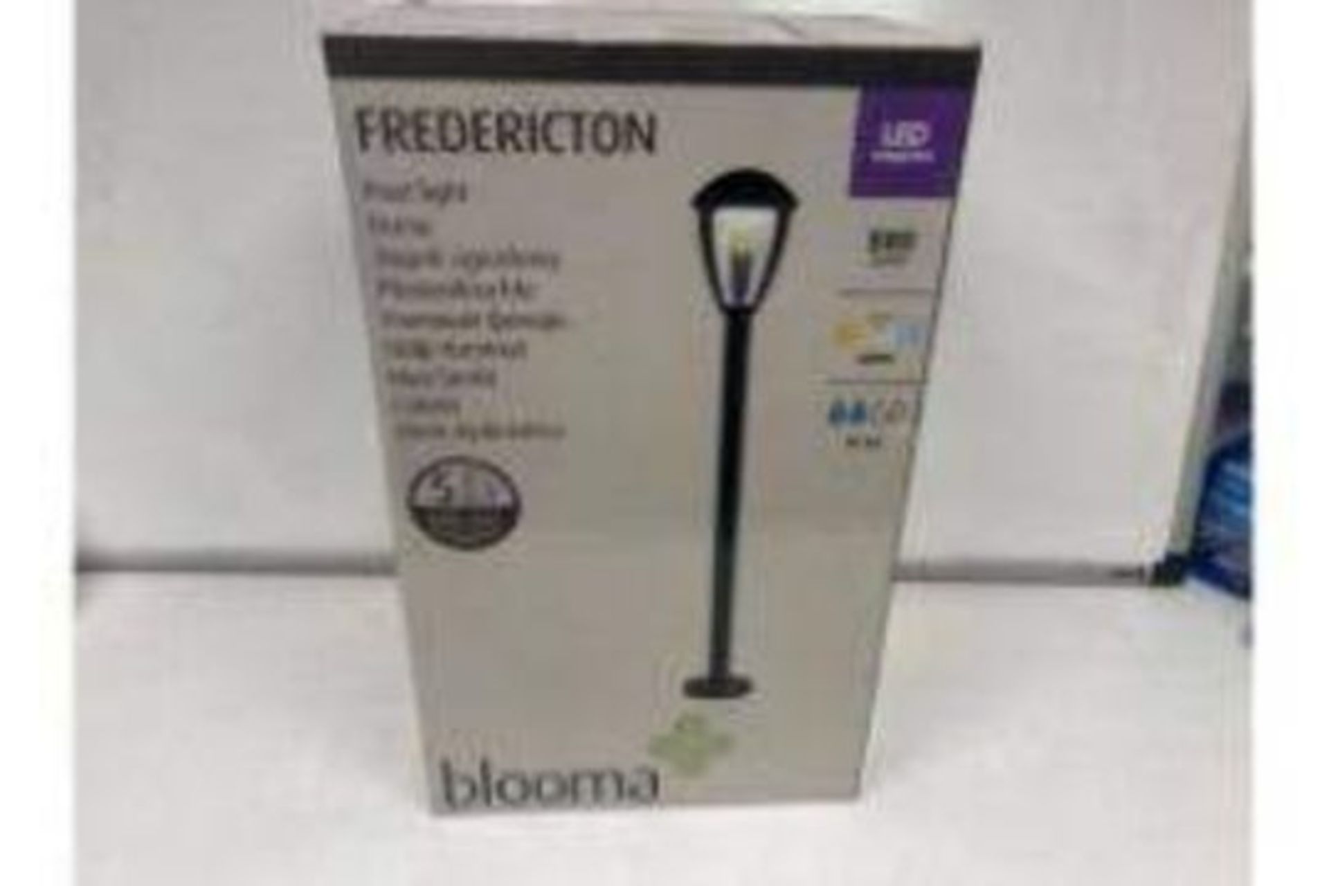 2 x NEW BOXED BLOOMA FREDERICTON LED POST LIGHTS. 580 LUMEN. IP44 RATED. ROW 13 RACK