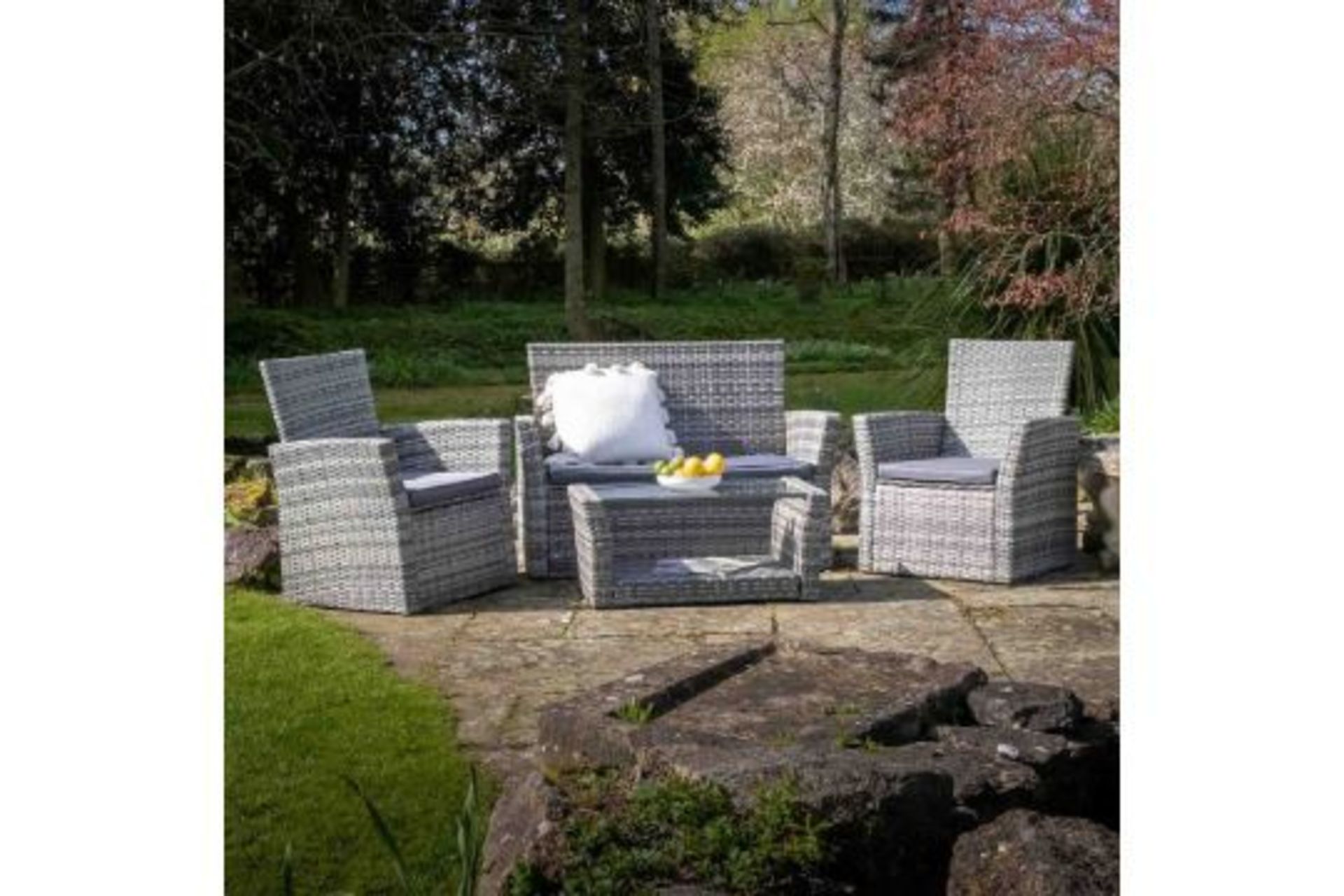 New Boxed Corfo 4 Seater Garden Furniture Set in Grey. The 4-piece garden furniture set includes a