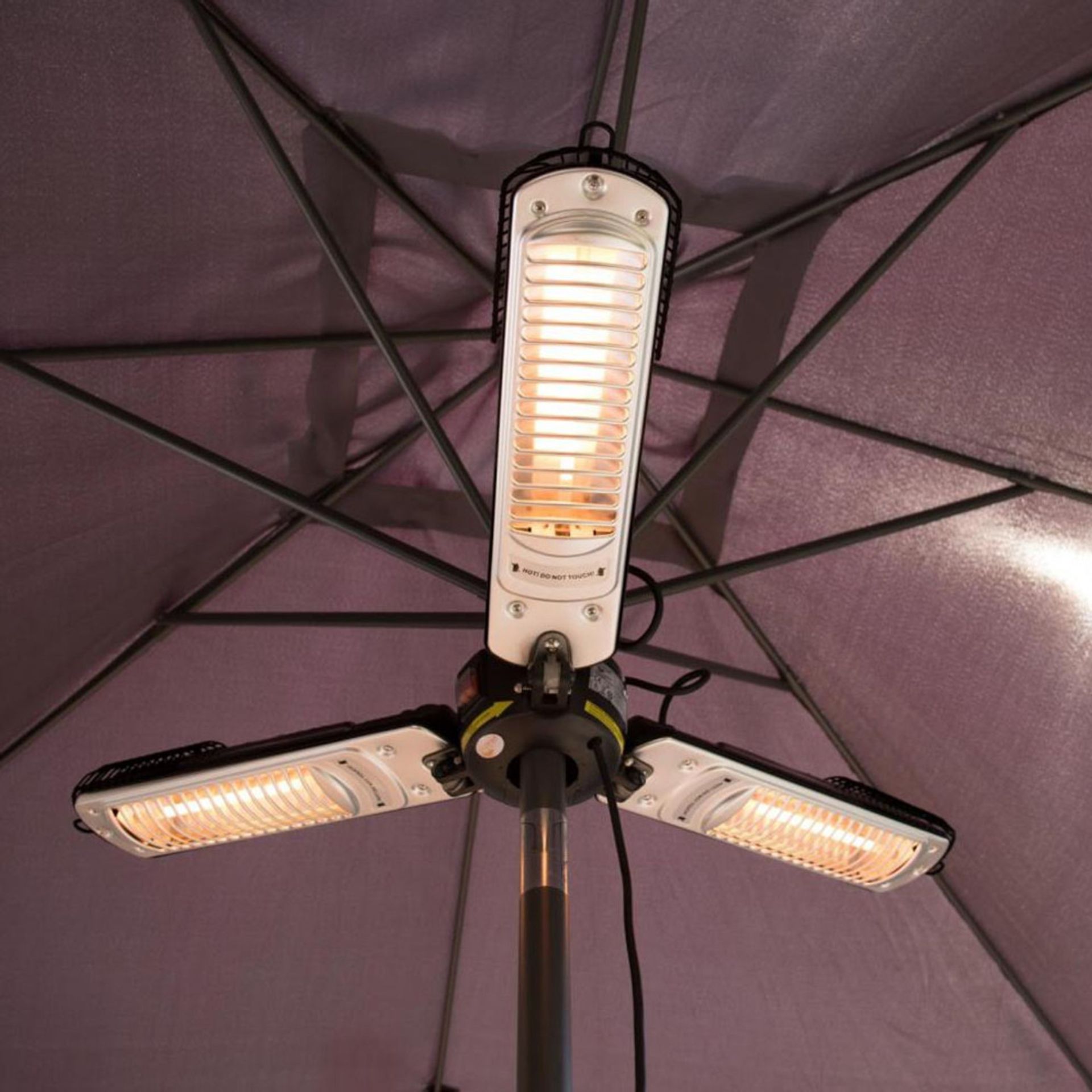 Brand New The Sunred Heater Parasol RRP £299 2000W is a high quality and efficient outdoor