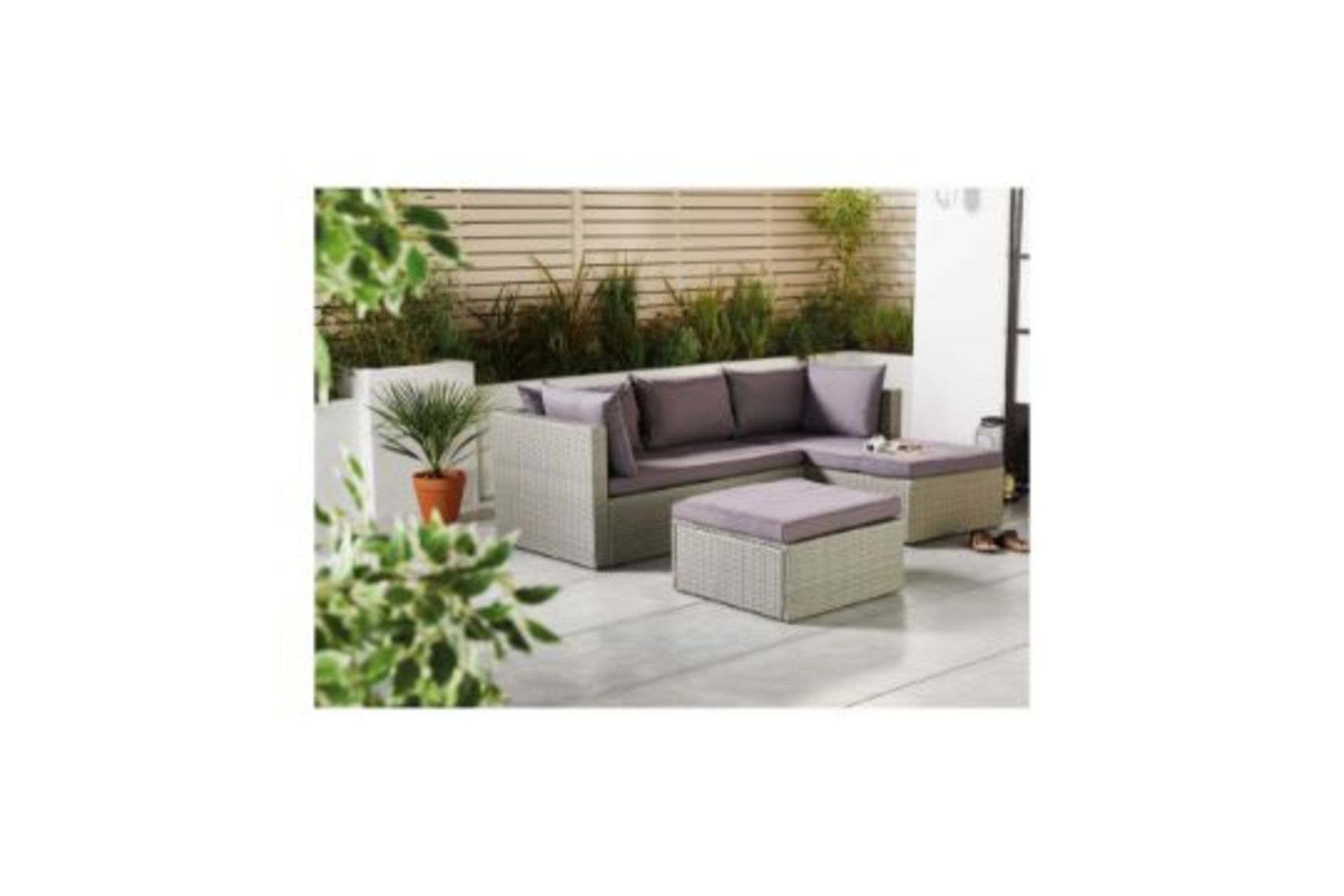 Luxury Rattan Corner Sofa Set. (ROW14). RRP £549.99. With quality weaving, rattan effect wicker - Image 2 of 2