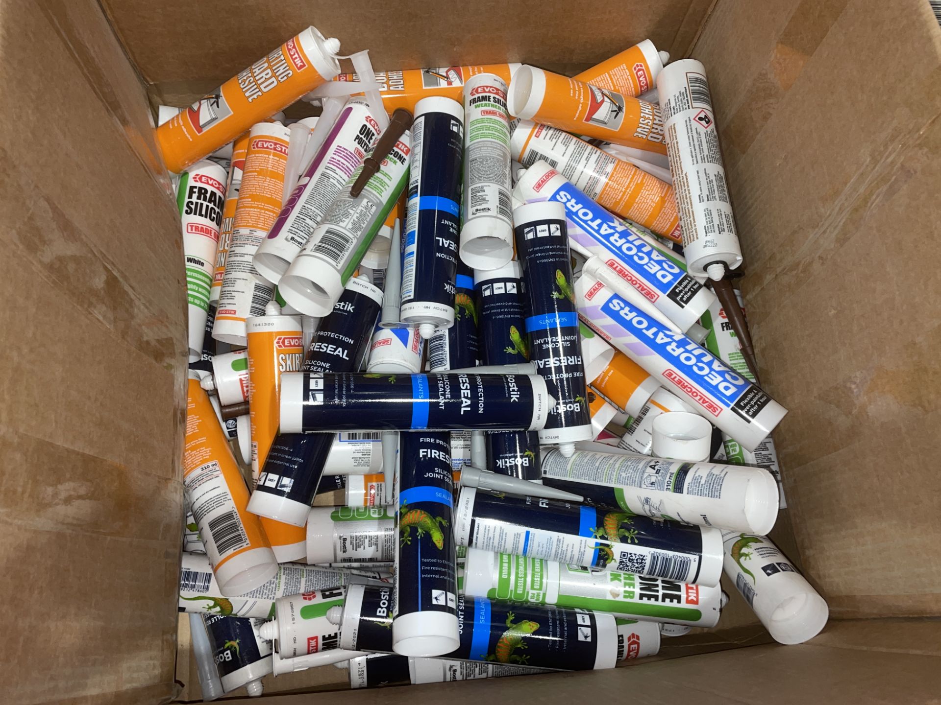QUANTITY OF ASSORTED SEALANT IN VARIOUS PRODUCTS AND SIZES S1P