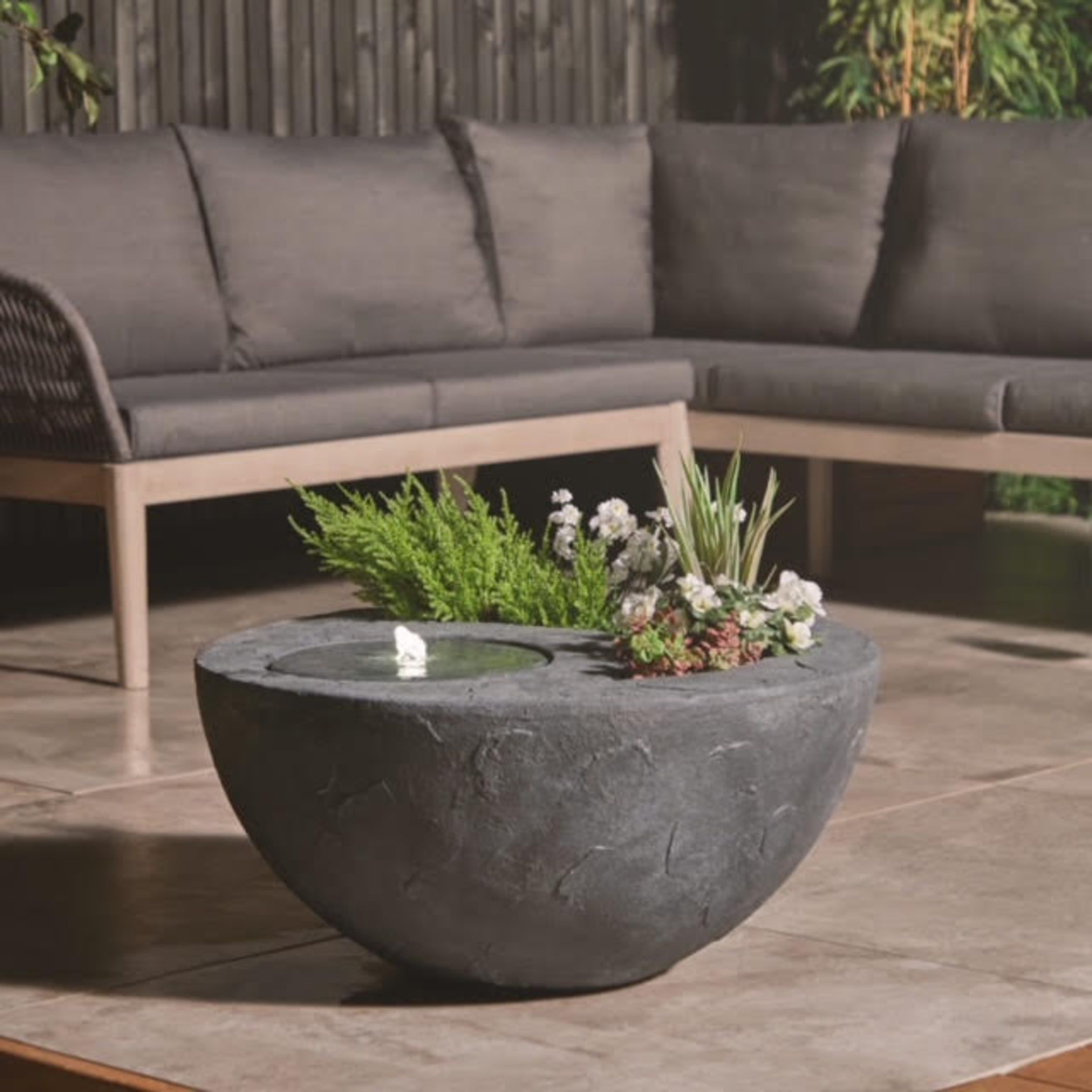 Trade Lot 5 x New & Boxed Dual Water Feature and Planter. RRP £299.99 (REF726) - Garden Bowl - Image 3 of 8